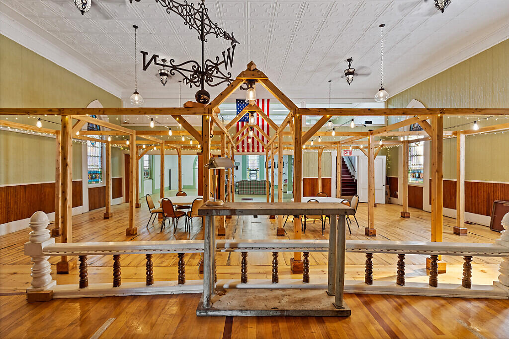 83 Main Street, Phillips, ME, 04966