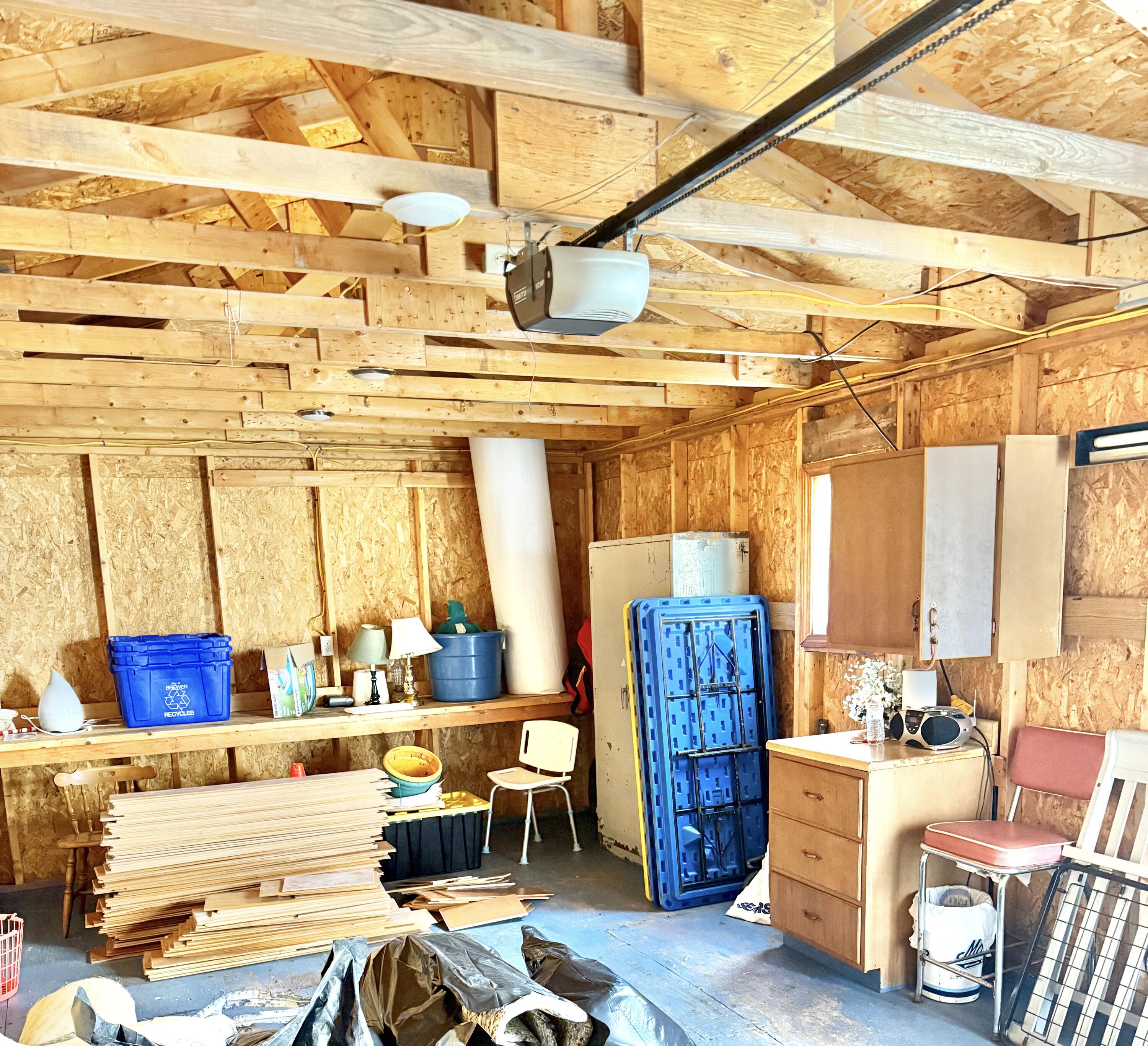 31 Delmont Street, Presque Isle, ME, 04769