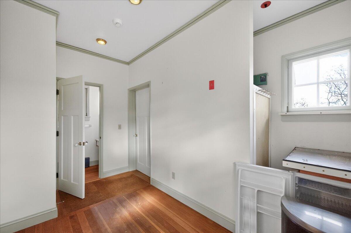 21 La Tour Street, Castine, ME, 04421