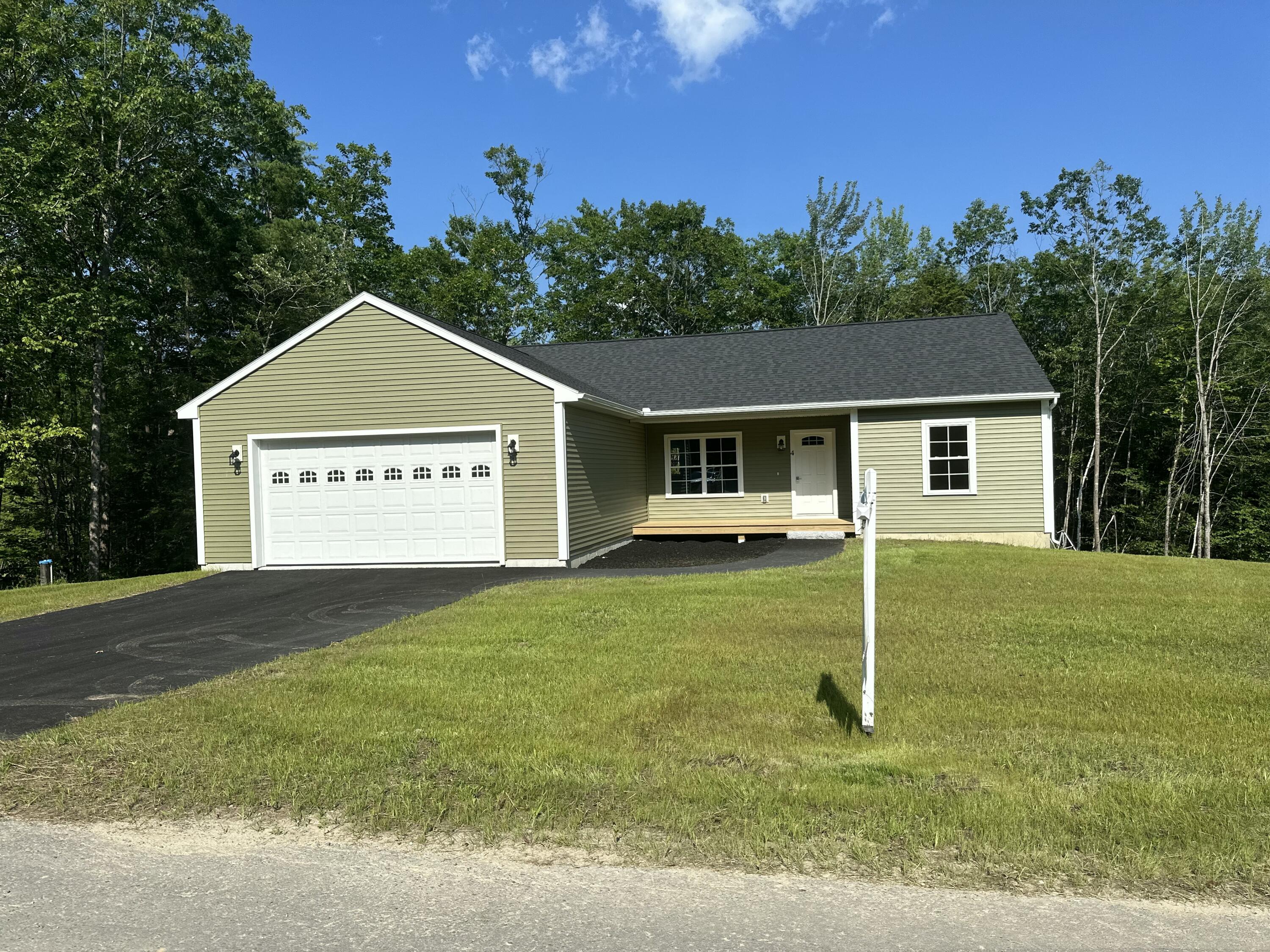 4 Lochview Drive, Lewiston, ME, 04240