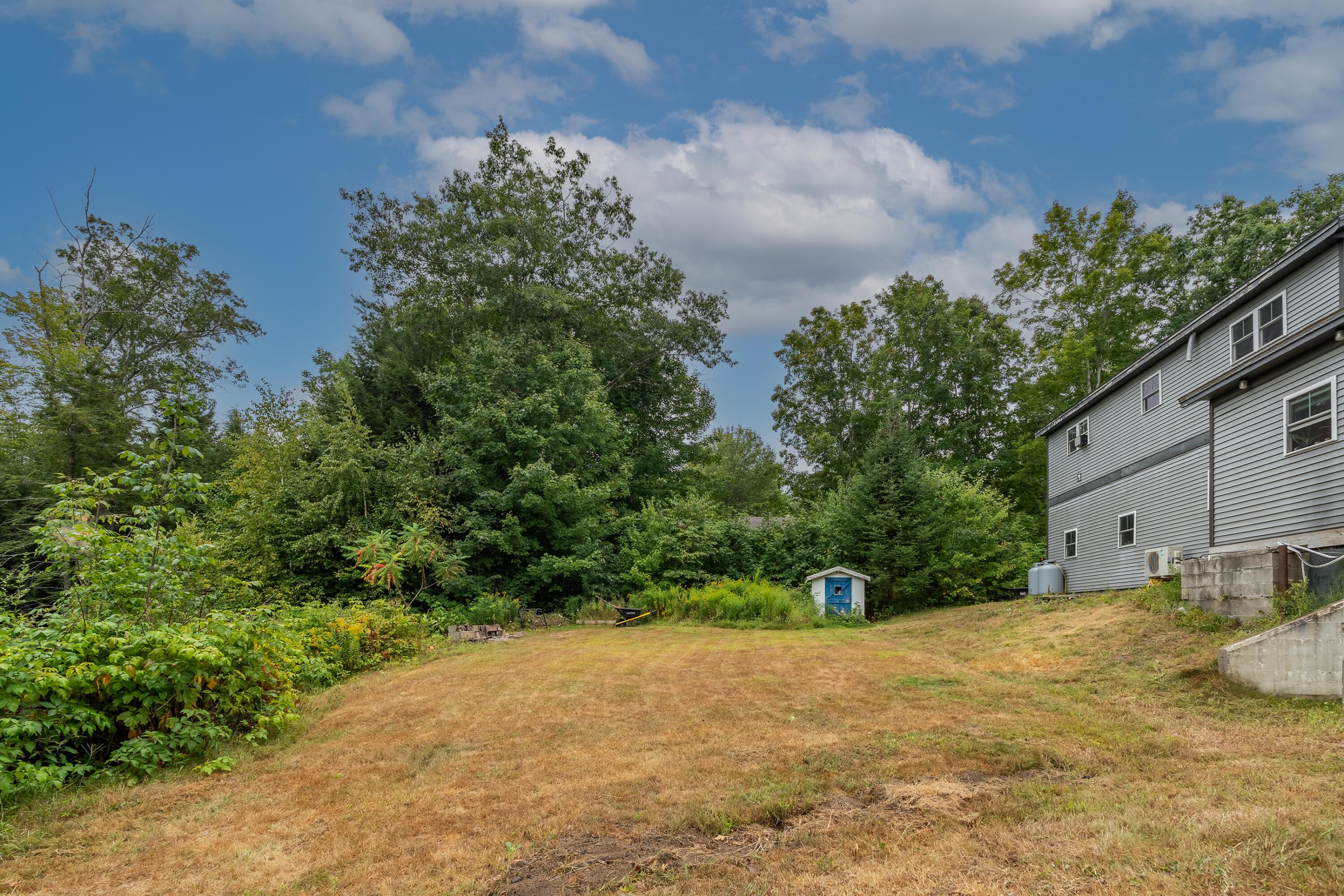 42 East Oxford Road, Paris, ME, 04281