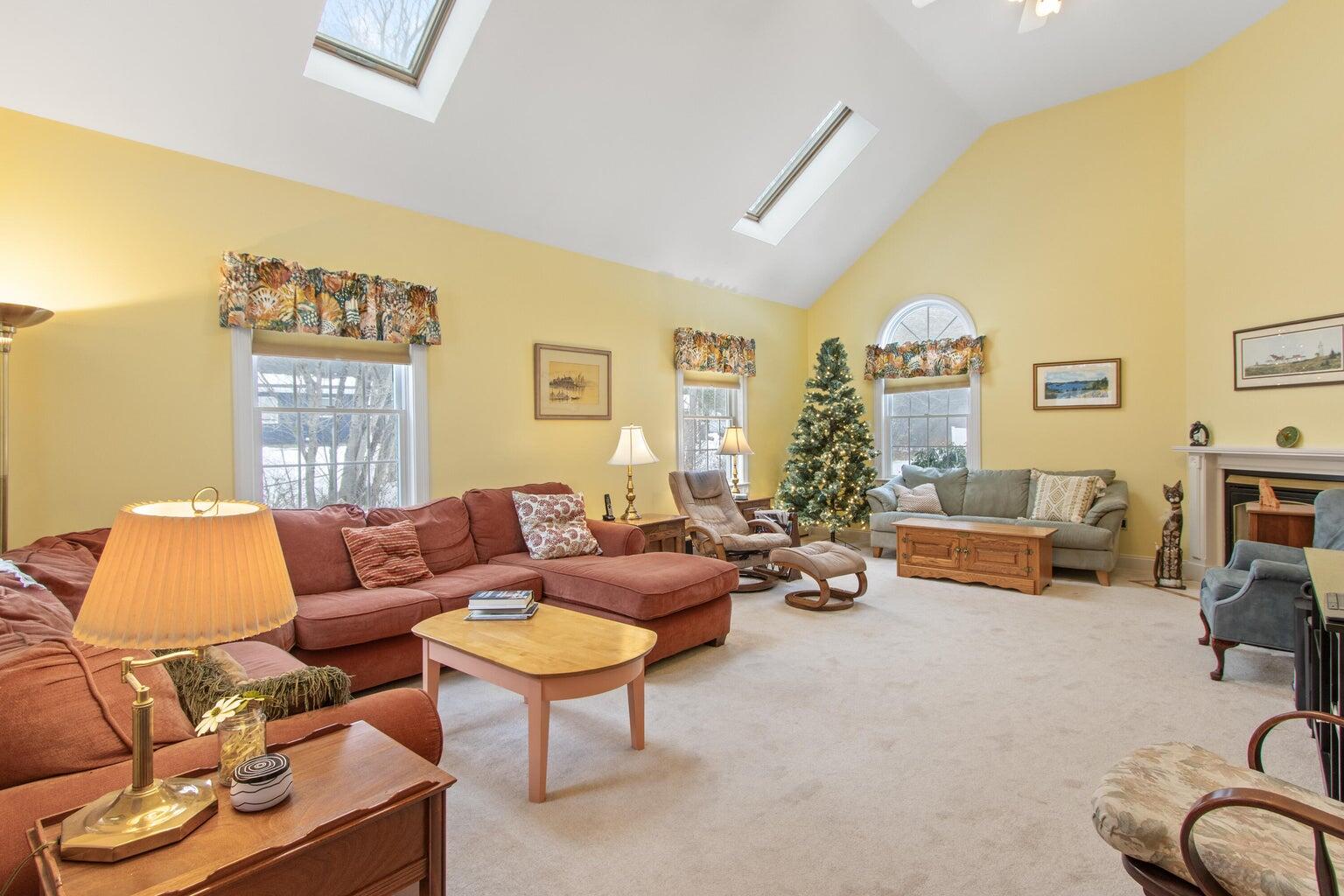 51 Old Field Road, Yarmouth, ME, 04096