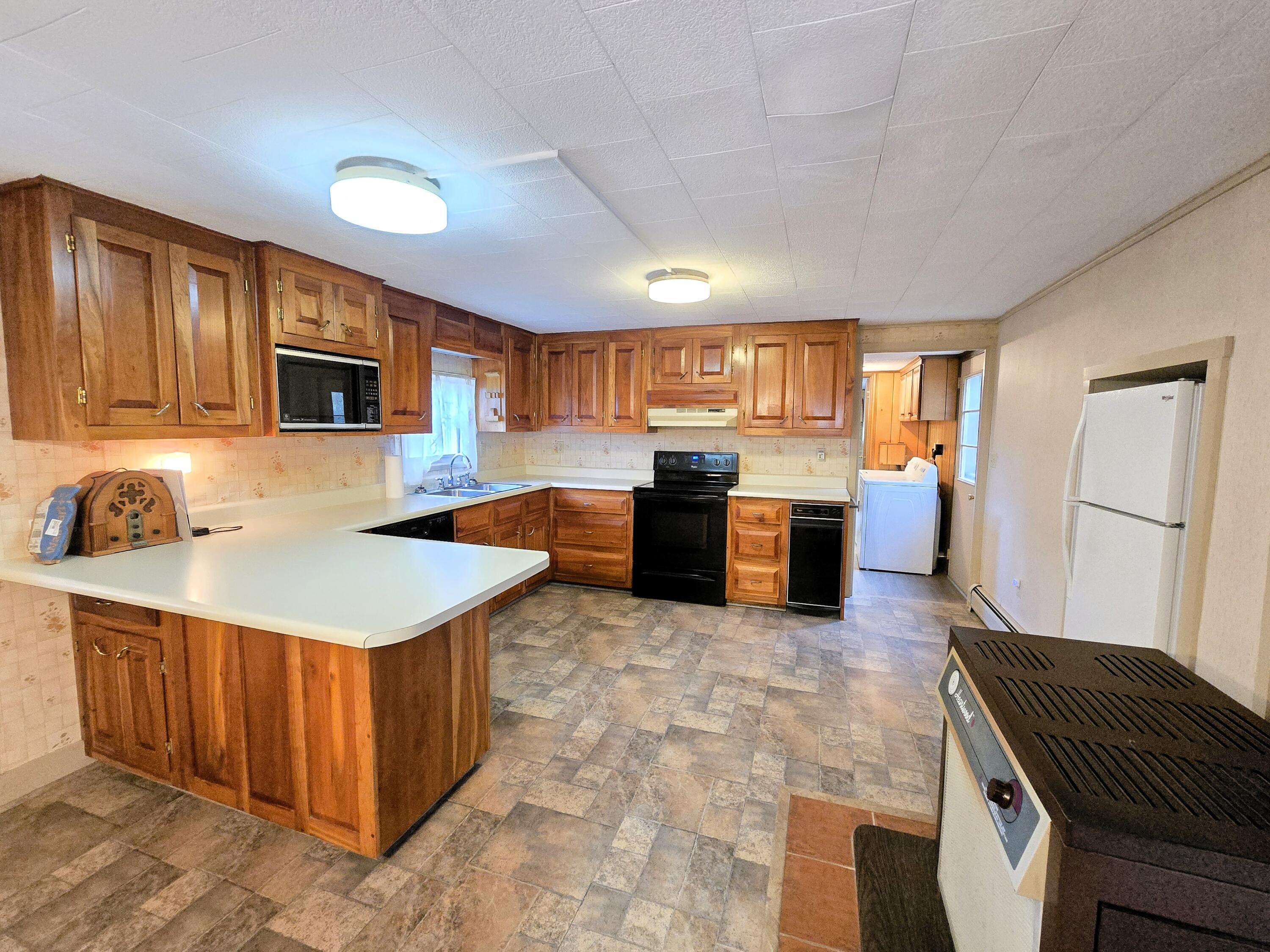 377 Village Road, Jackson, ME, 04921