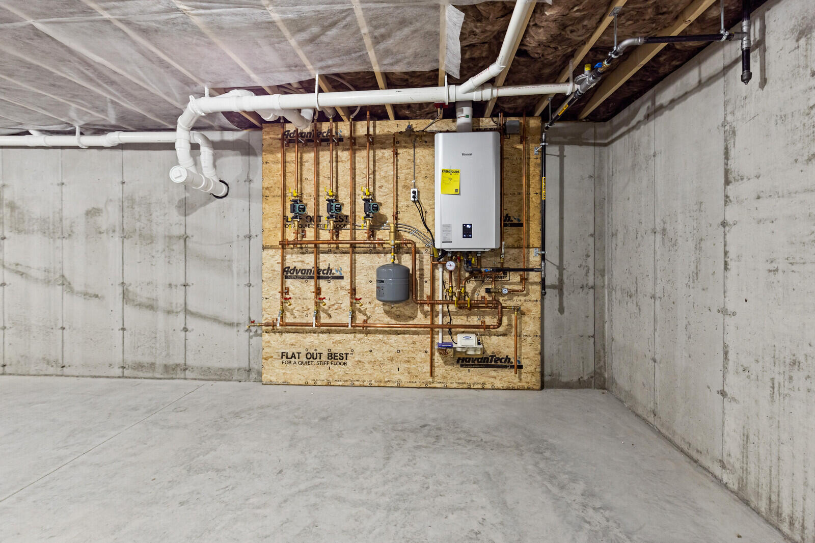 27 Pleasant Road, Sidney, ME, 04330