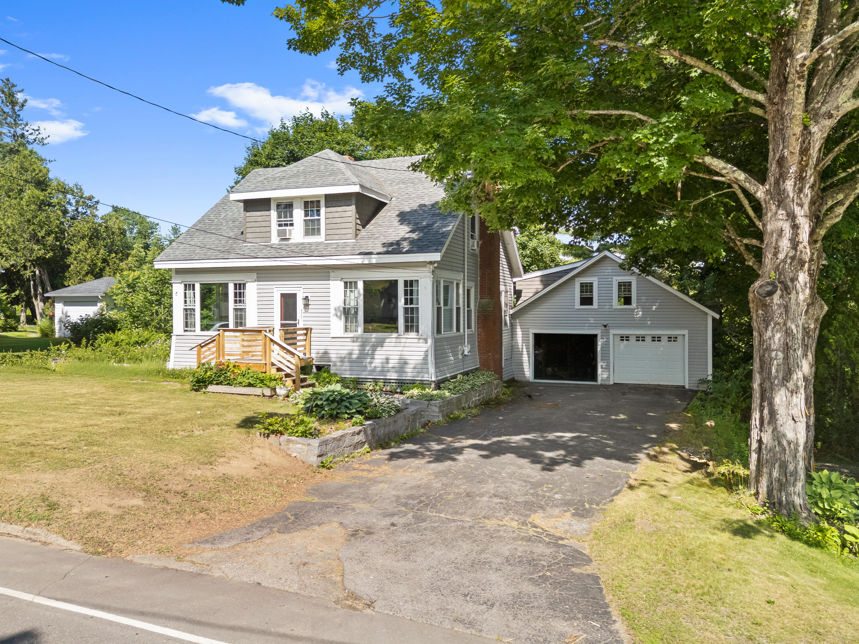 Photo of 137 Depot Street Union ME 04862