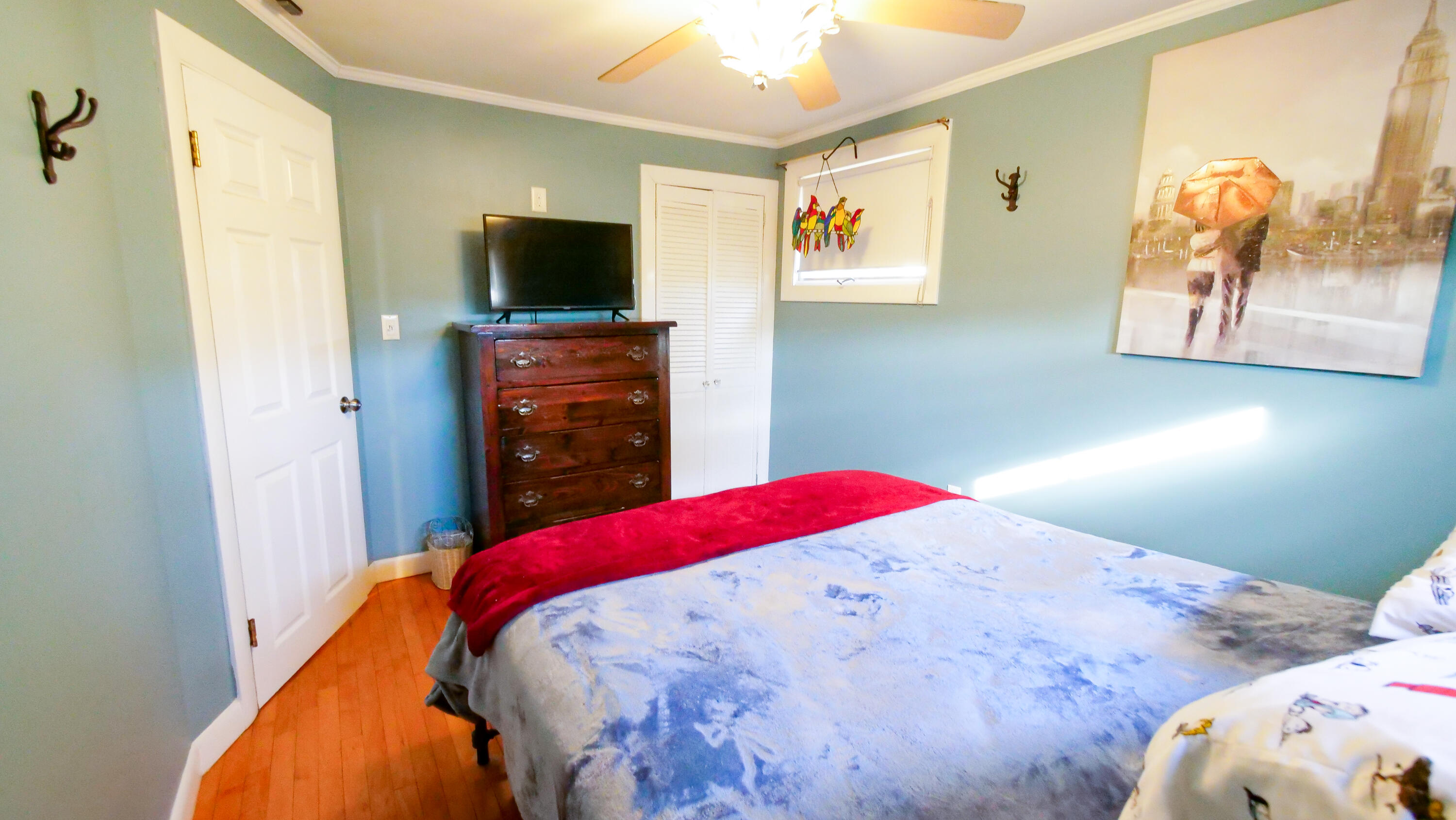 16 Gardner Road, Orono, ME, 04473