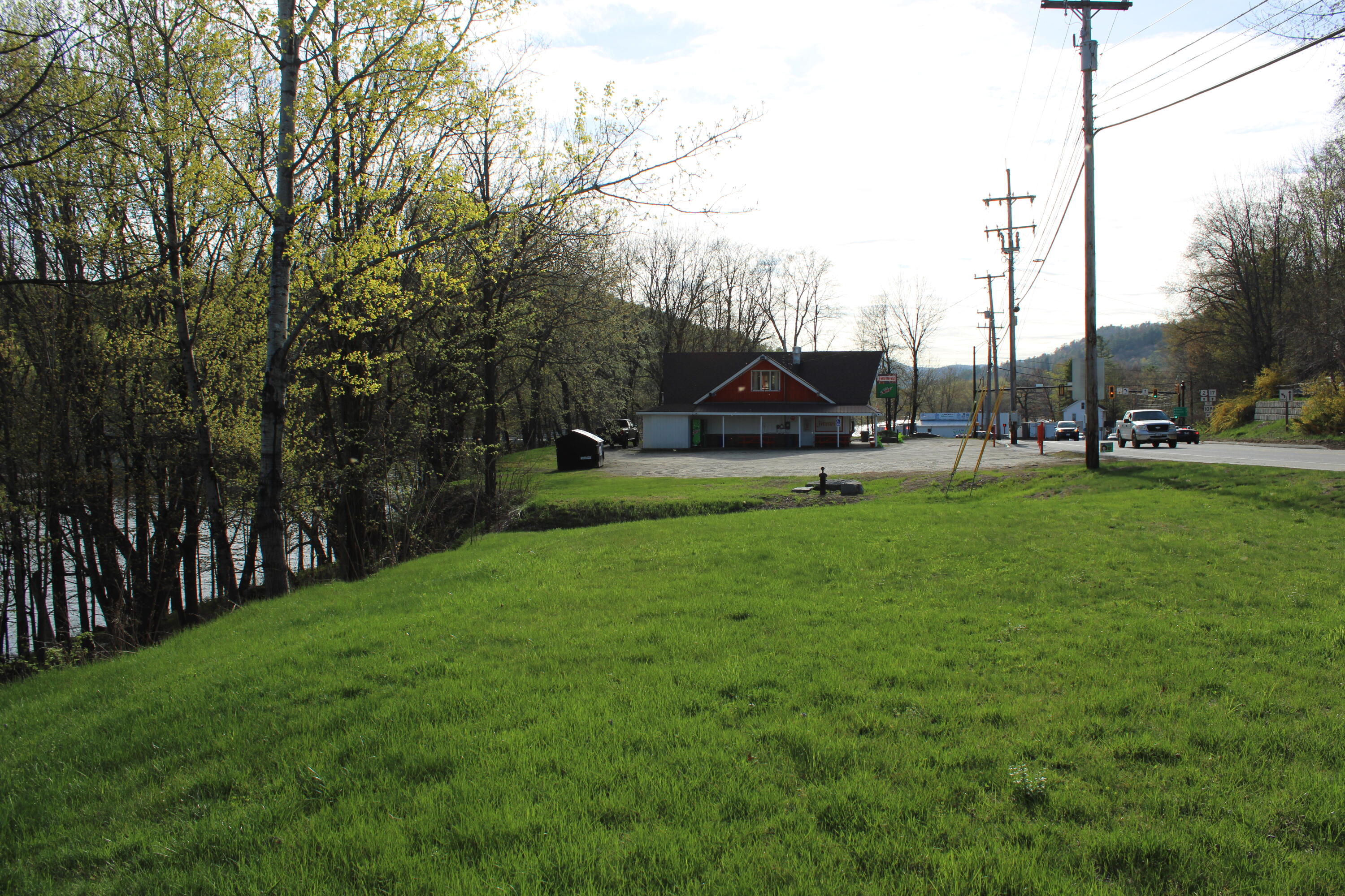 856 River Road, Mexico, ME, 04257