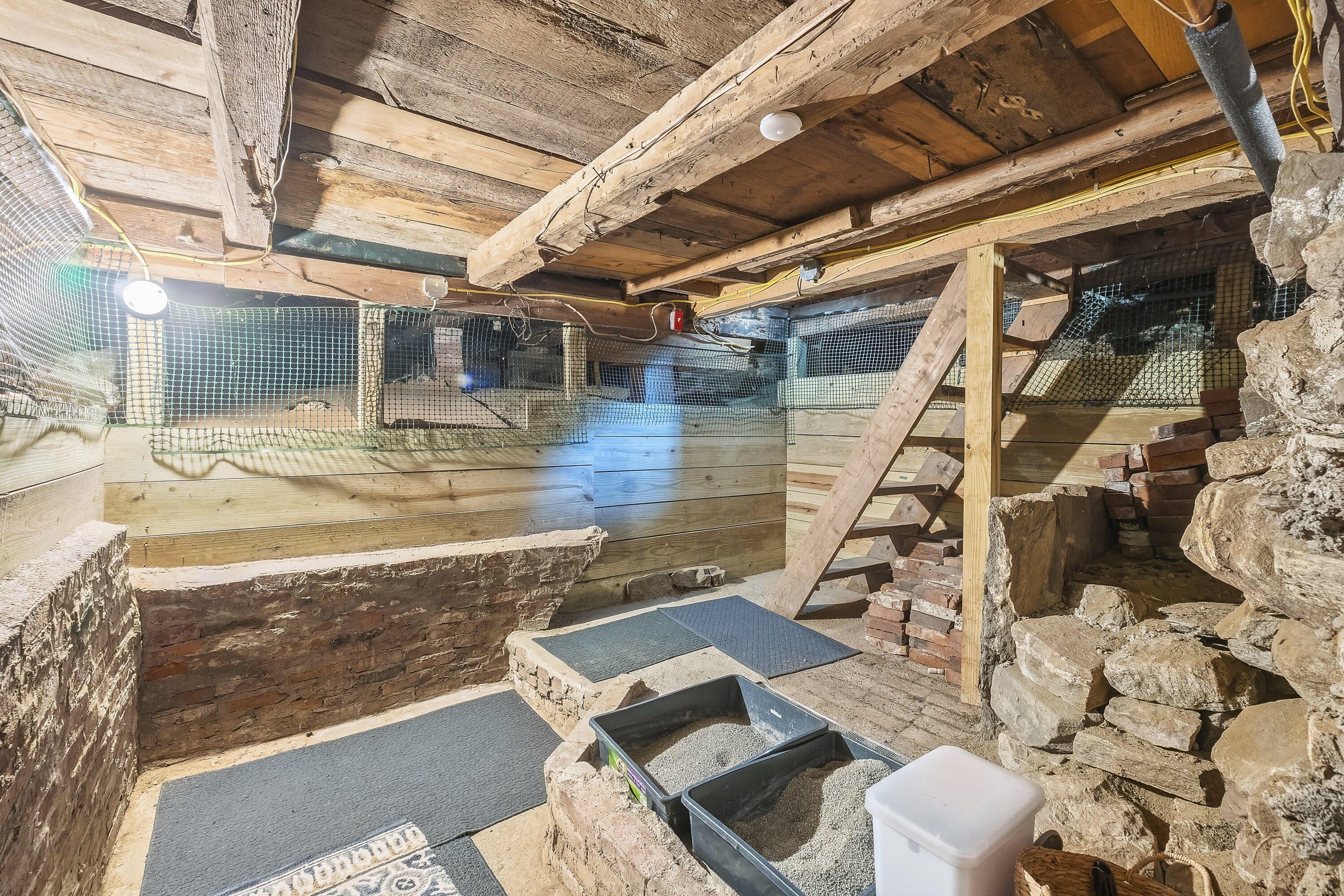61 River Rd_143
