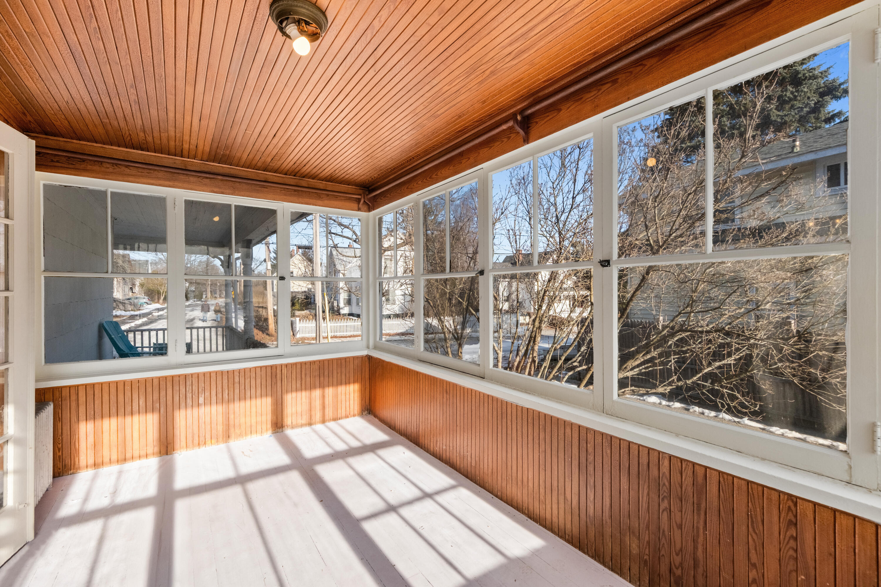 84 Pleasant Street