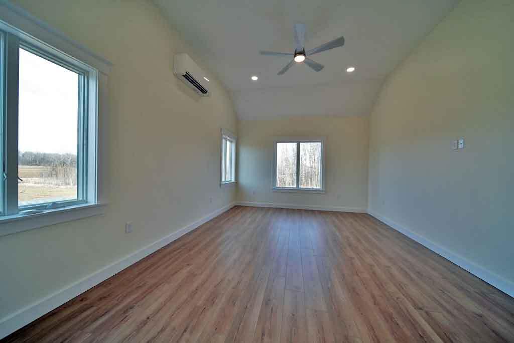 15 Lilac Lane, Houlton, ME, 04730