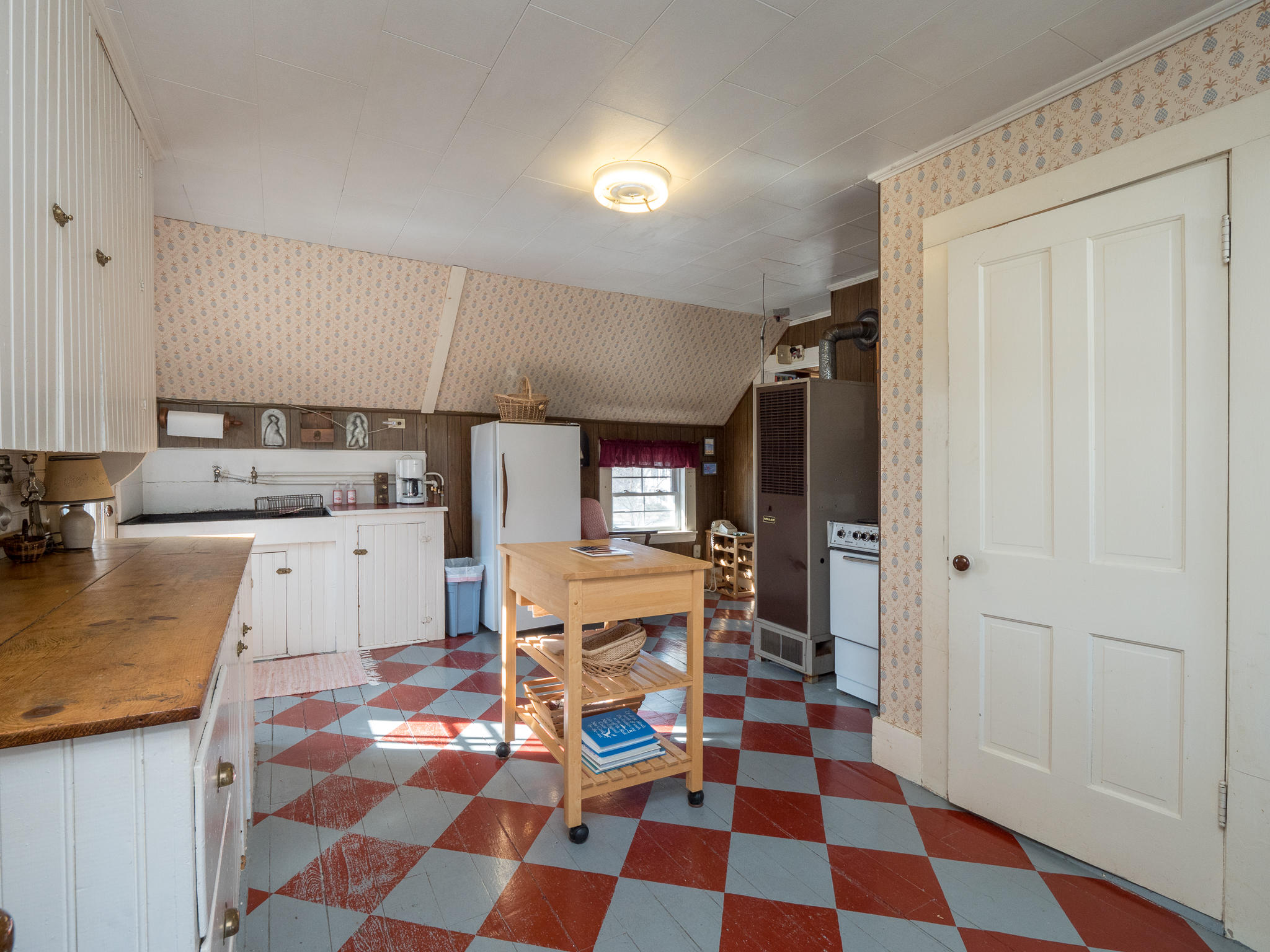 21 Chapman Street, Bethel, ME, 04217