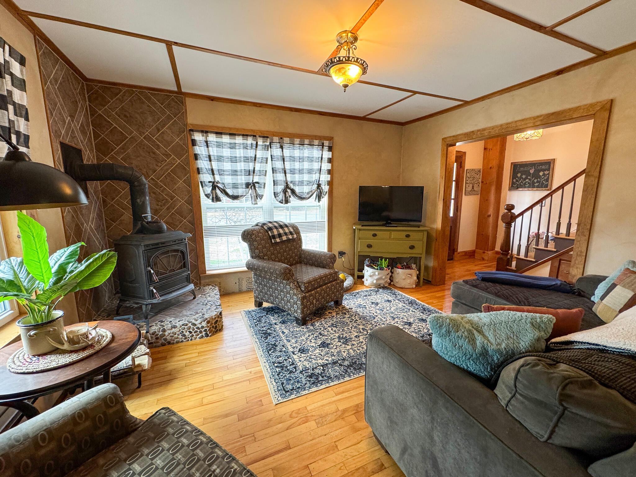 96 Houlton Road, Island Falls, ME, 04747
