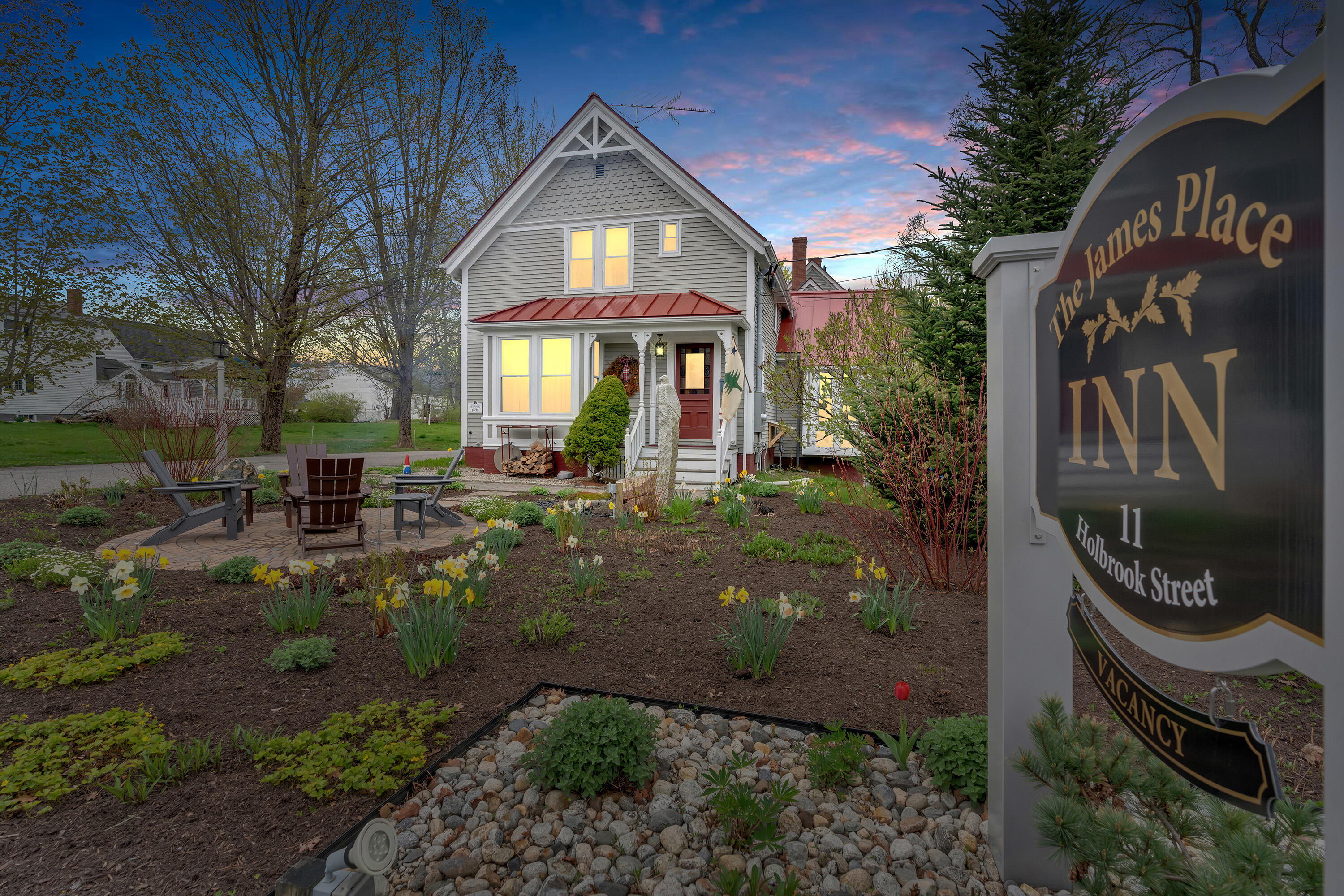 11 Holbrook Street, Freeport, ME, 04032