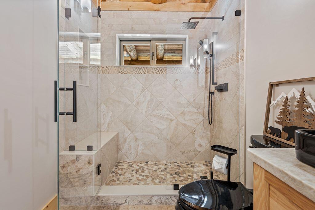 366 Glades View Avenue, Newry, ME, 04261