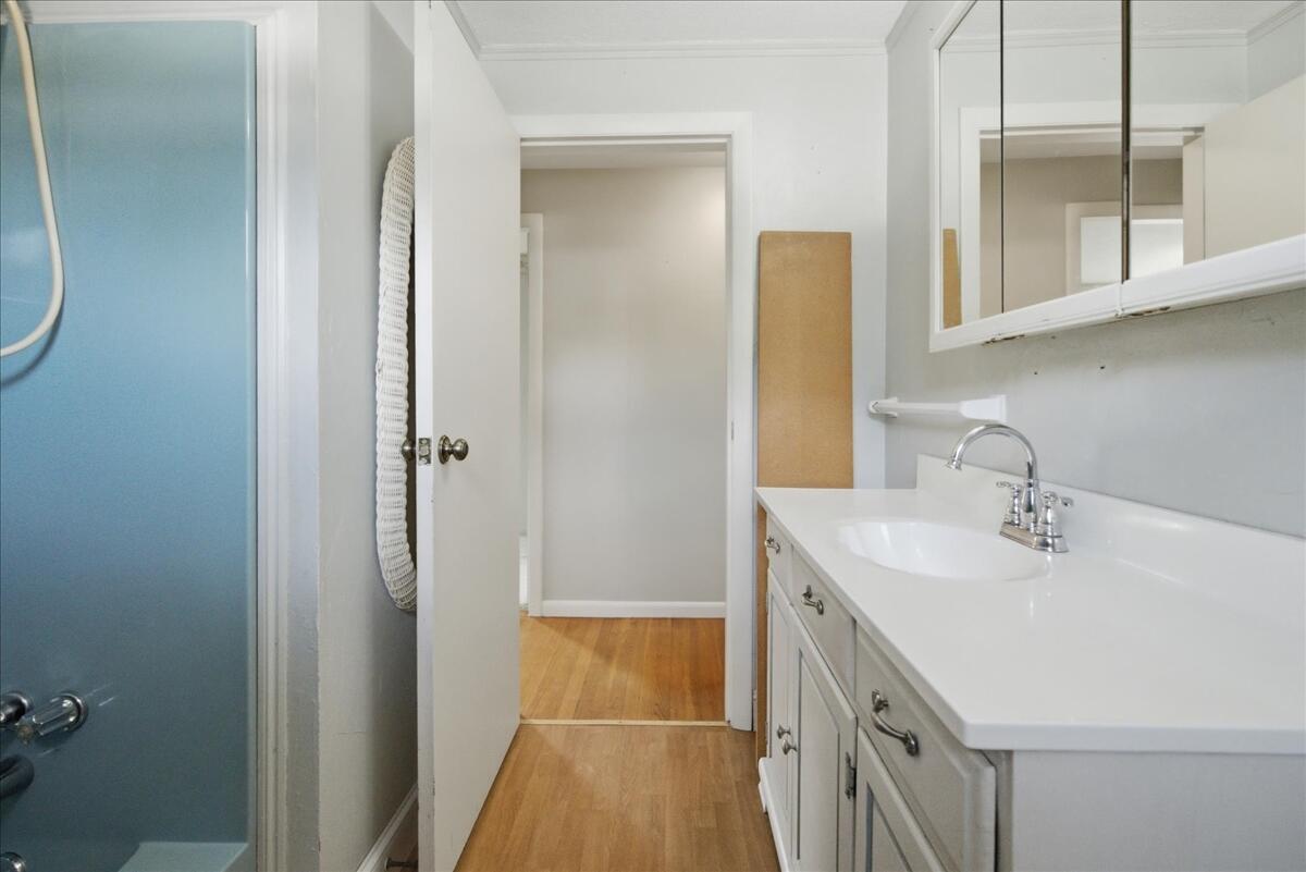 2 Quaker Road, Westbrook, ME 04092 41-DSC07463