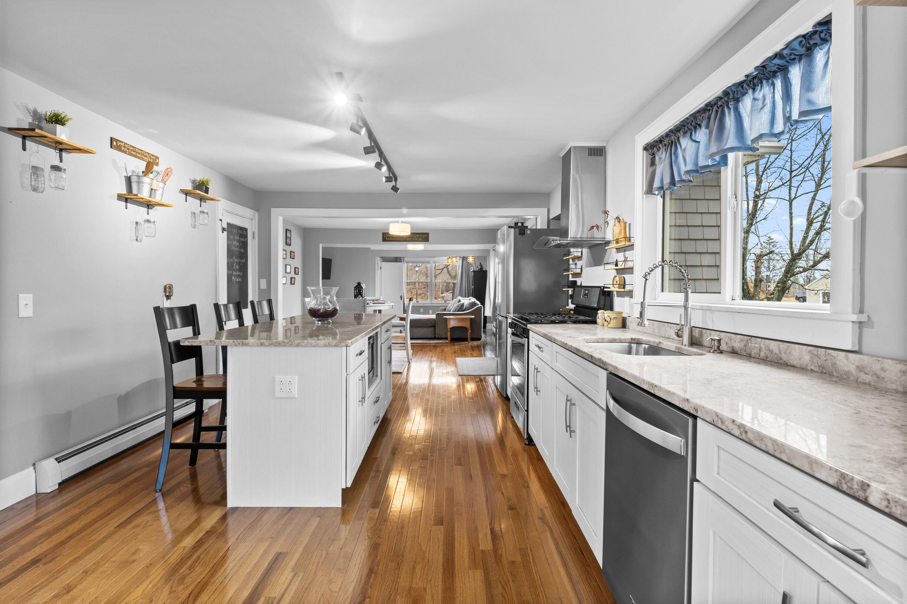 28 Ossipee Trail W