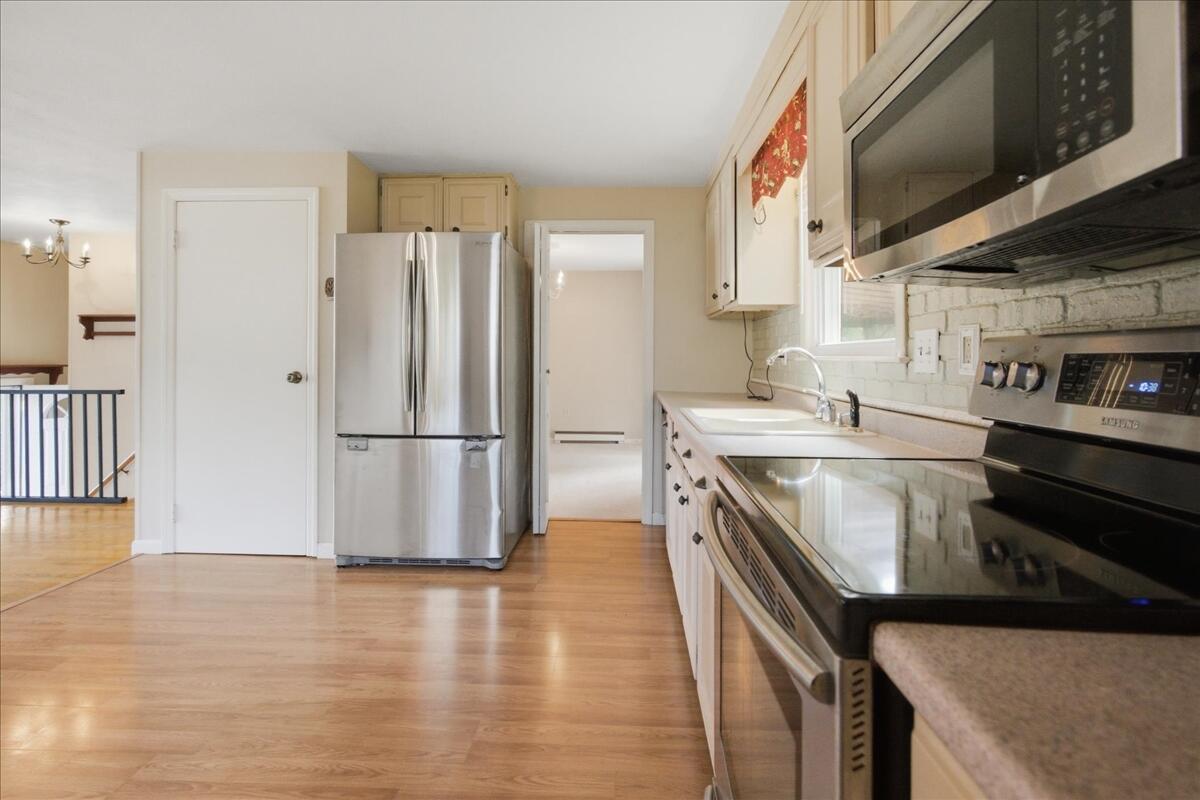 2 Quaker Road, Westbrook, ME 04092 51-DSC07433