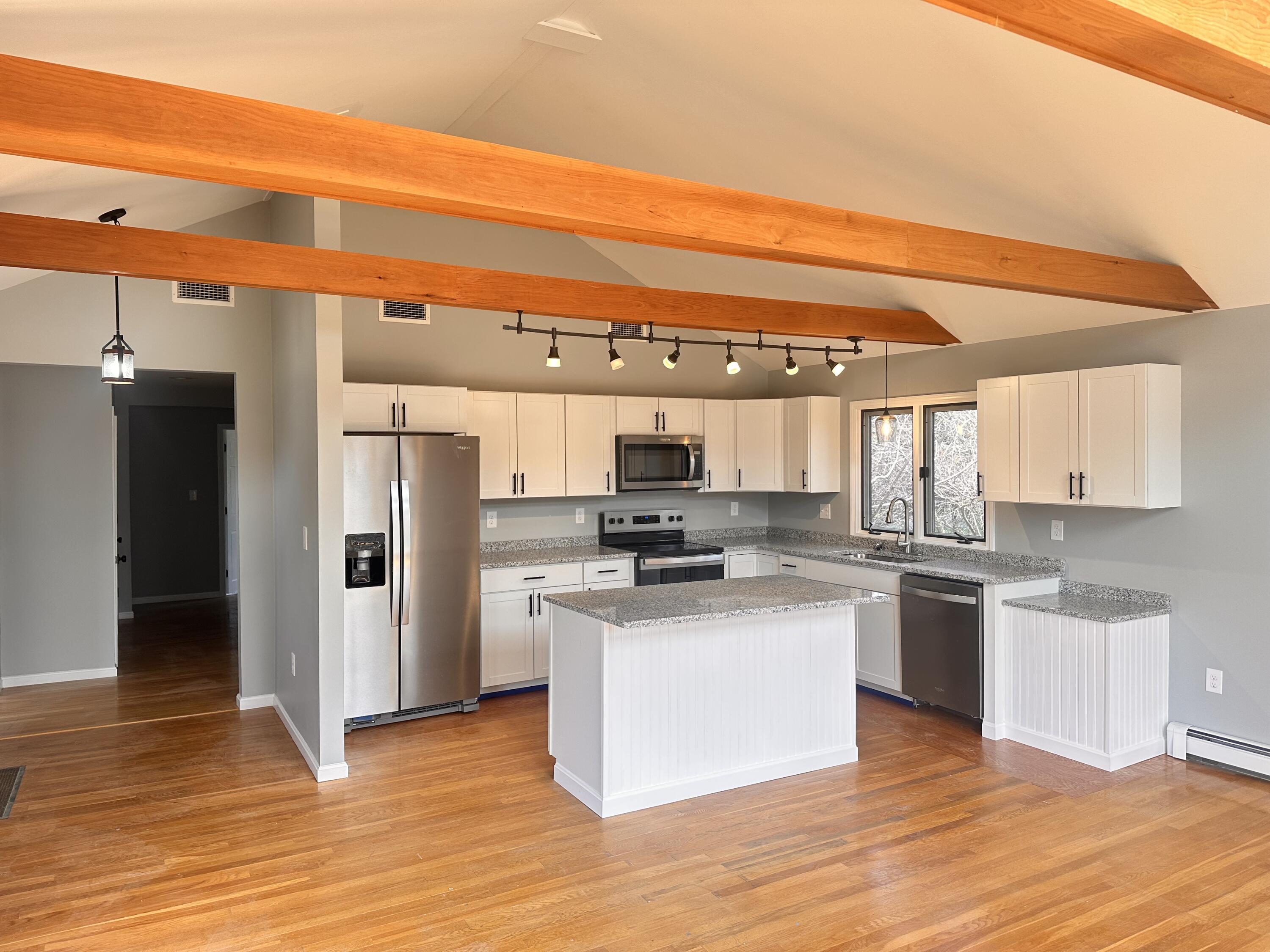 7 Robin Lane UNIT 2, Kittery, ME, 03904