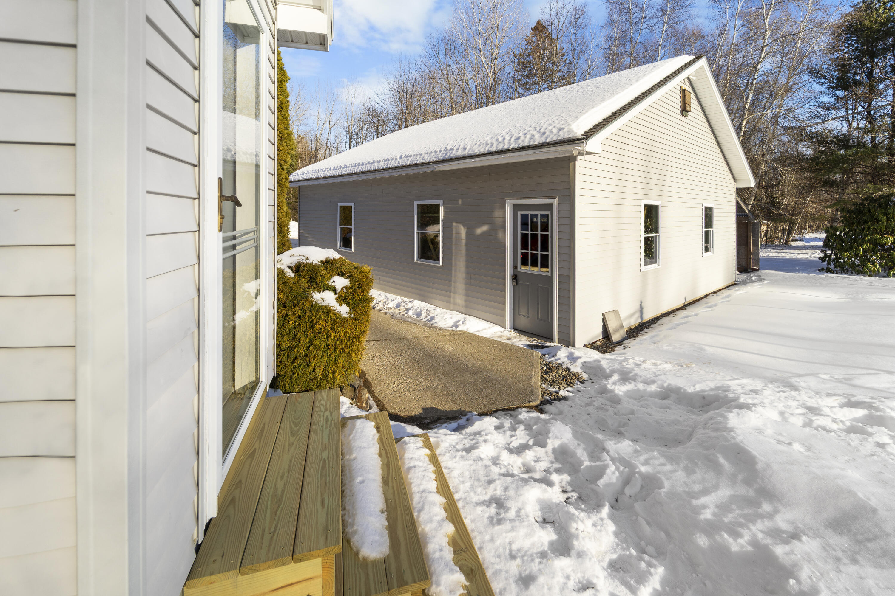 50 Emerald Drive, Hampden, ME, 04444