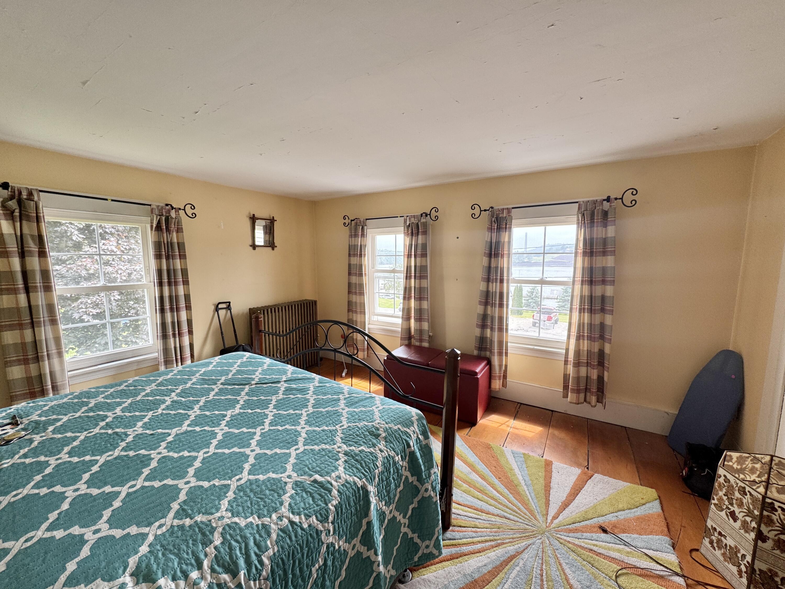 105 Main Street, Bucksport, ME, 04416