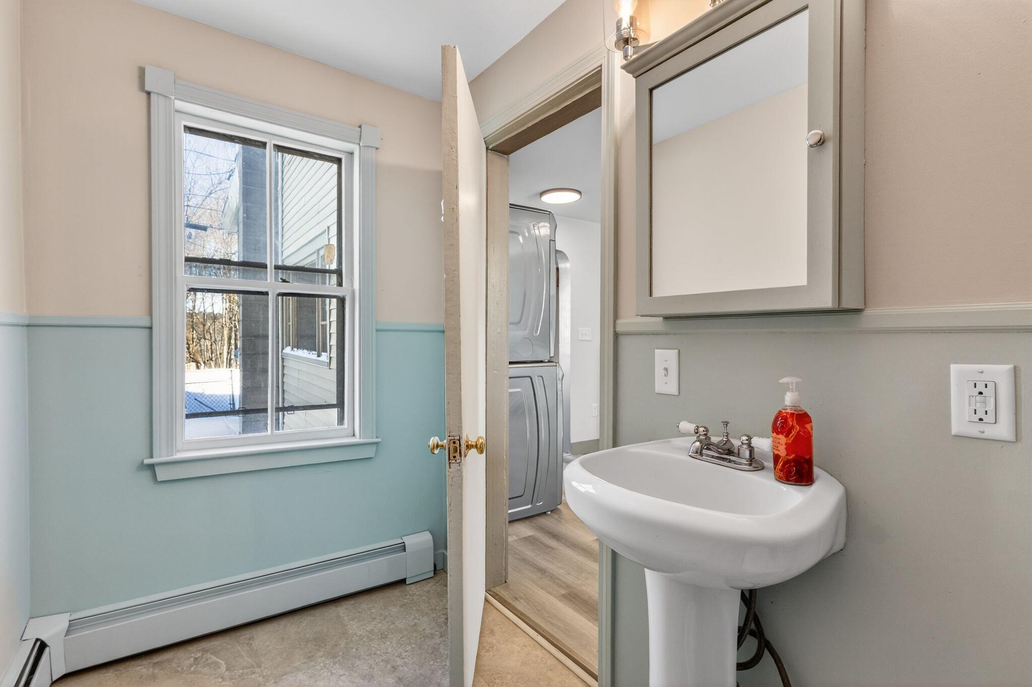 87 Pioneer Avenue, Sanford, ME, 04073