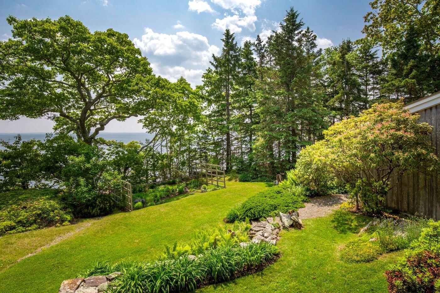 80 Hayfield Way, Rockport, ME, 04856