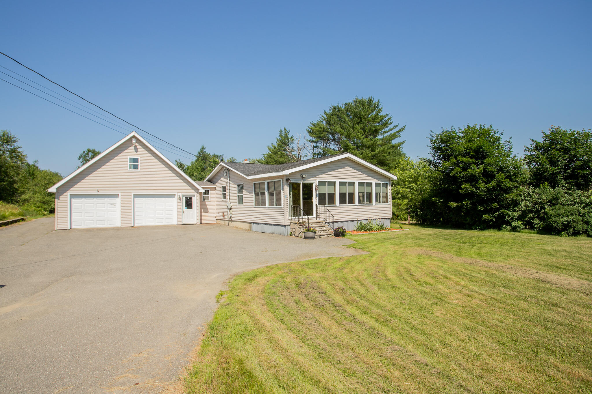 <p>Our Listings</p>
