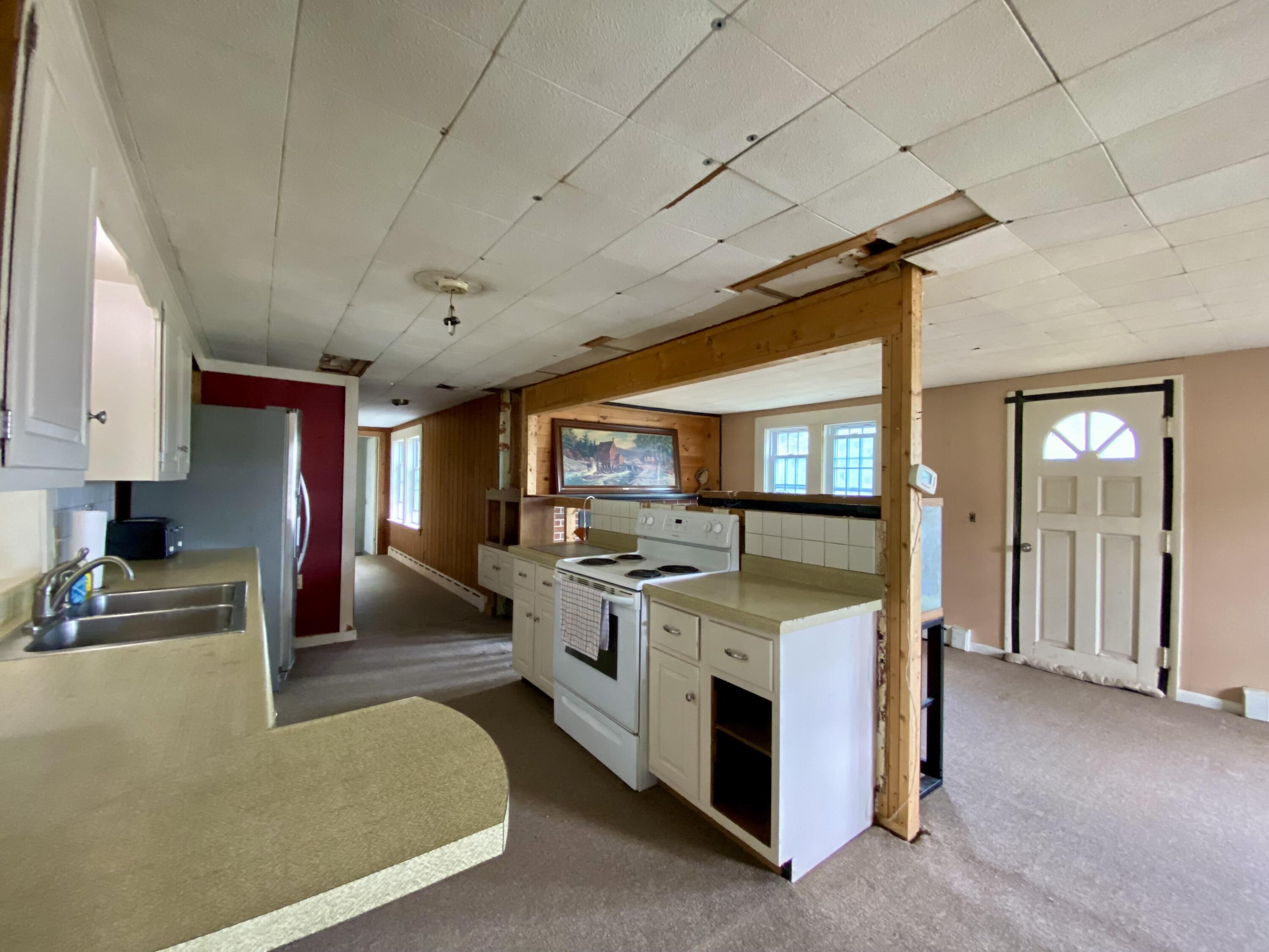 98 Auburn Road, Turner, ME, 04282