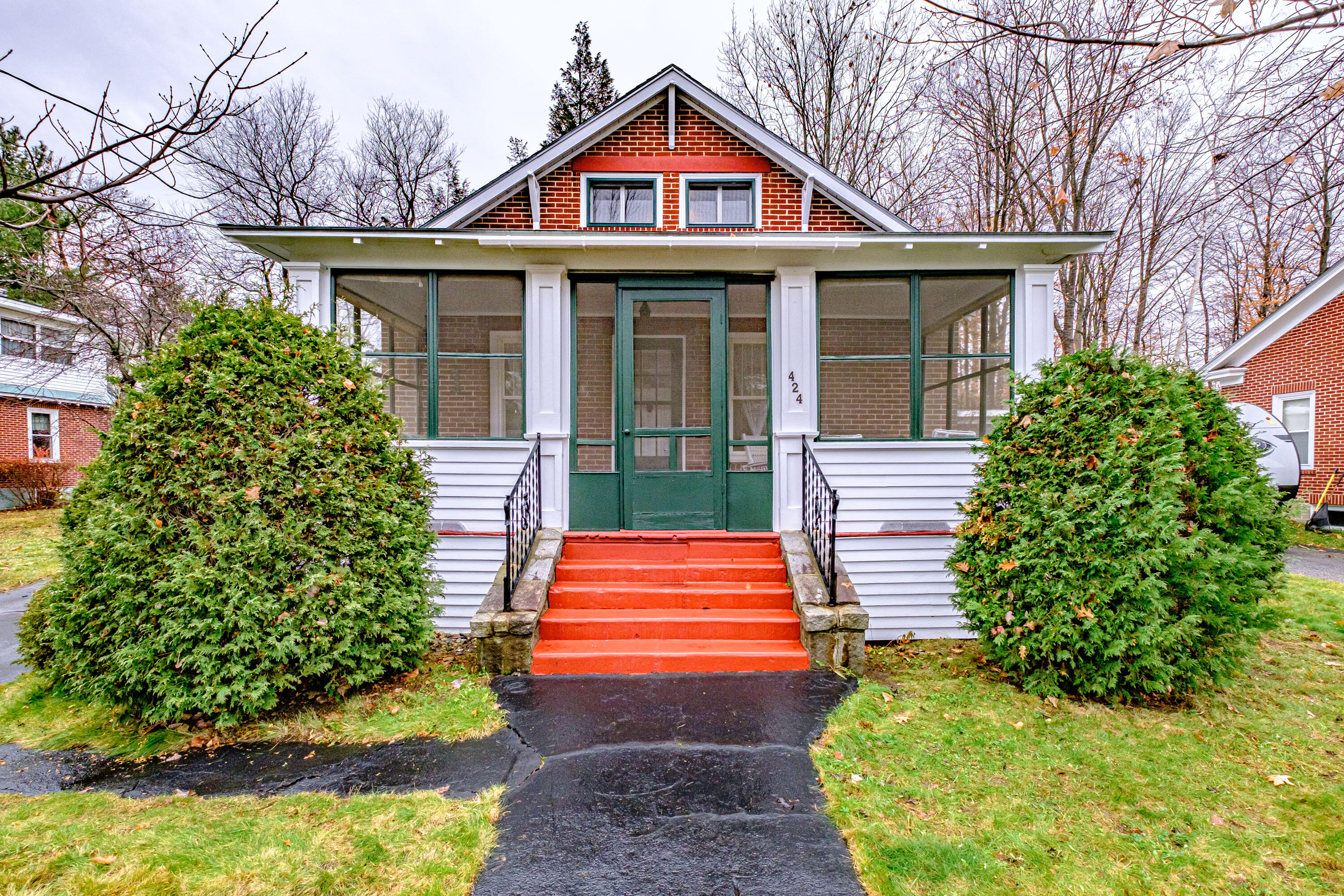 424 Pine Street, Rumford, ME, 04276-2121