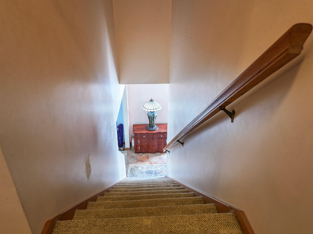 11 Kensington Terrace, Lewiston, ME, 04240