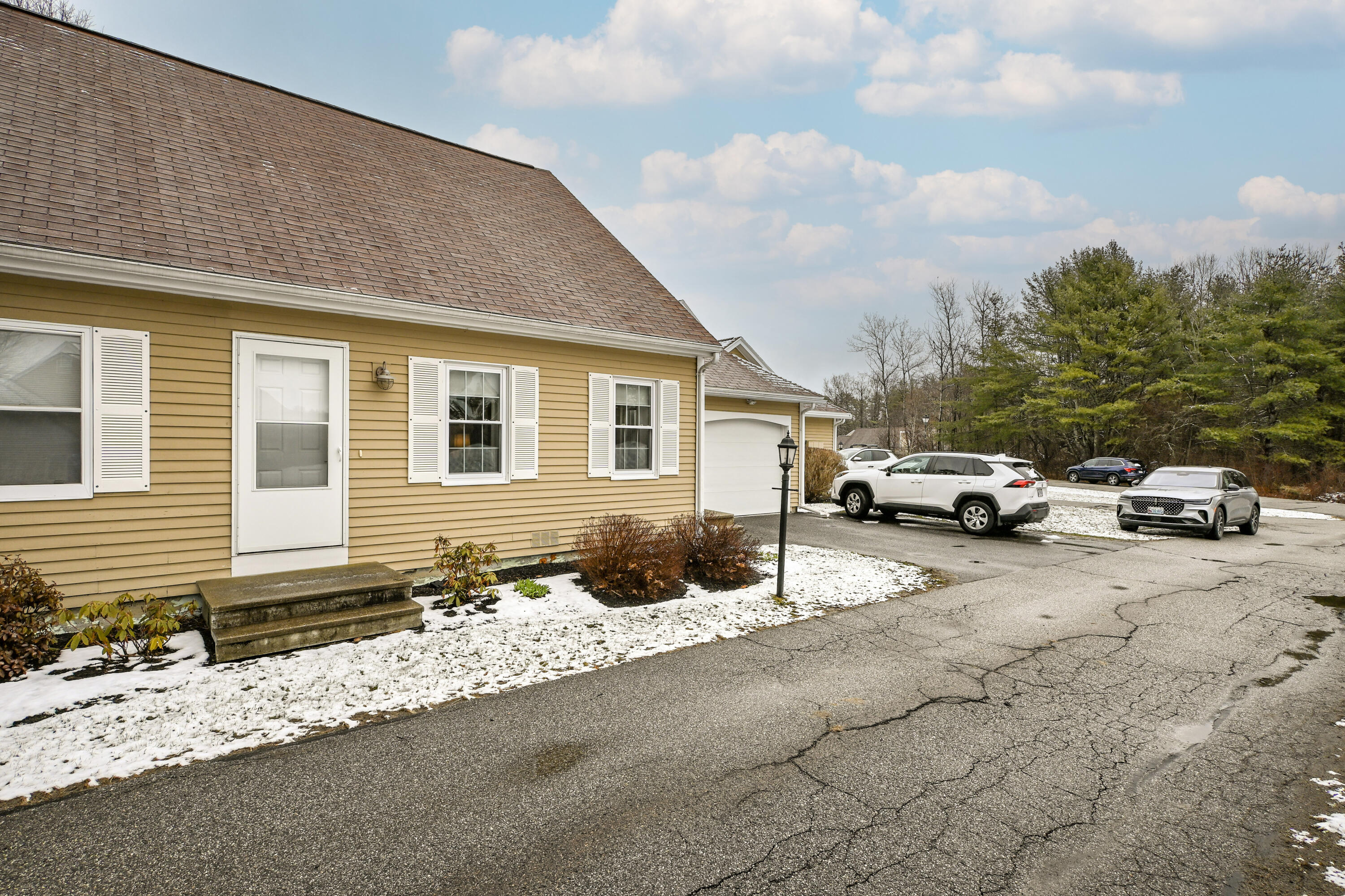 20 Landing Drive UNIT 20, Kennebunk, ME, 04043