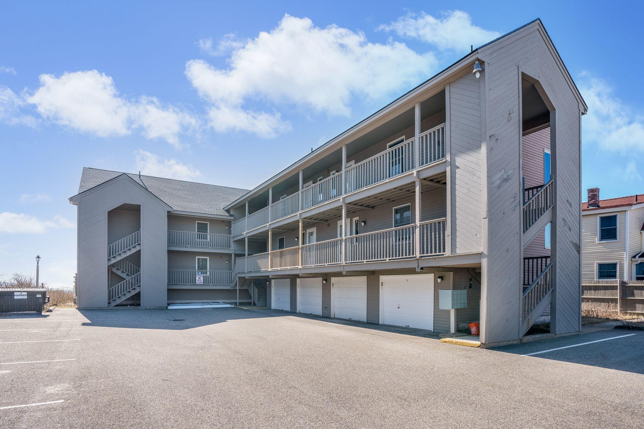 105 E Grand Avenue 7