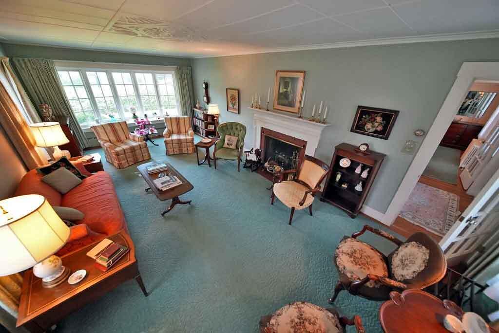 33 Pleasant Street, Houlton, ME, 04730