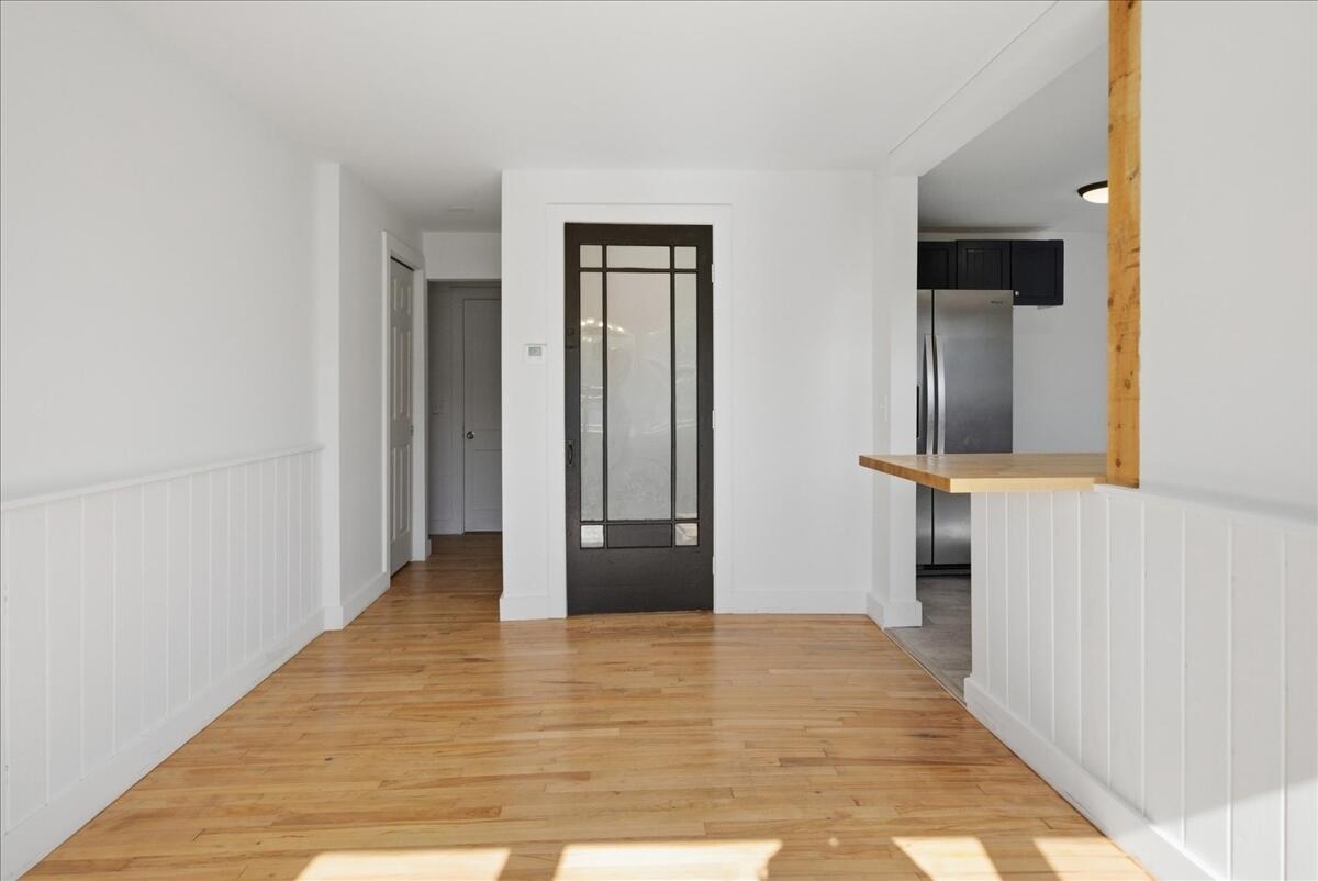 1827 Minot Avenue, Auburn, ME 04210 27-1-27