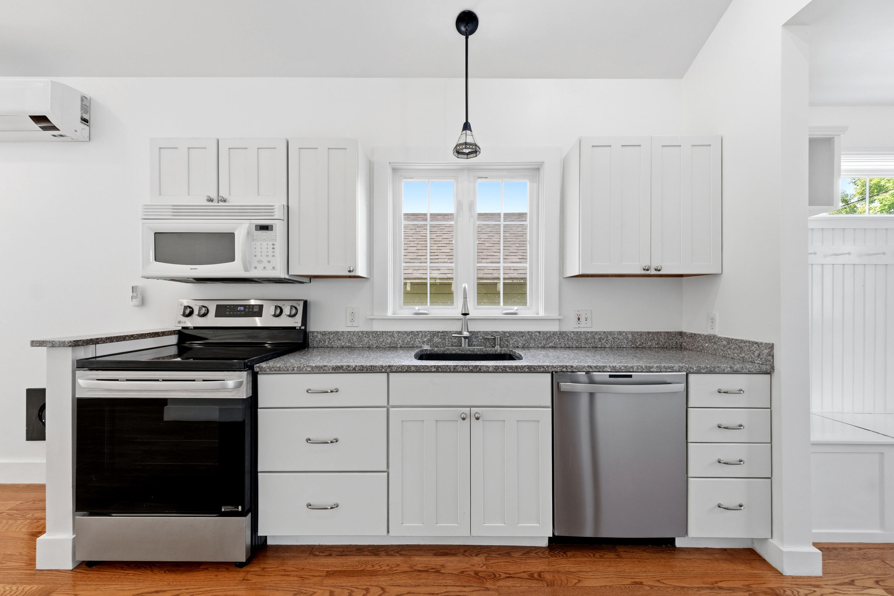 21- 39 Knott St-Rockland - JAC