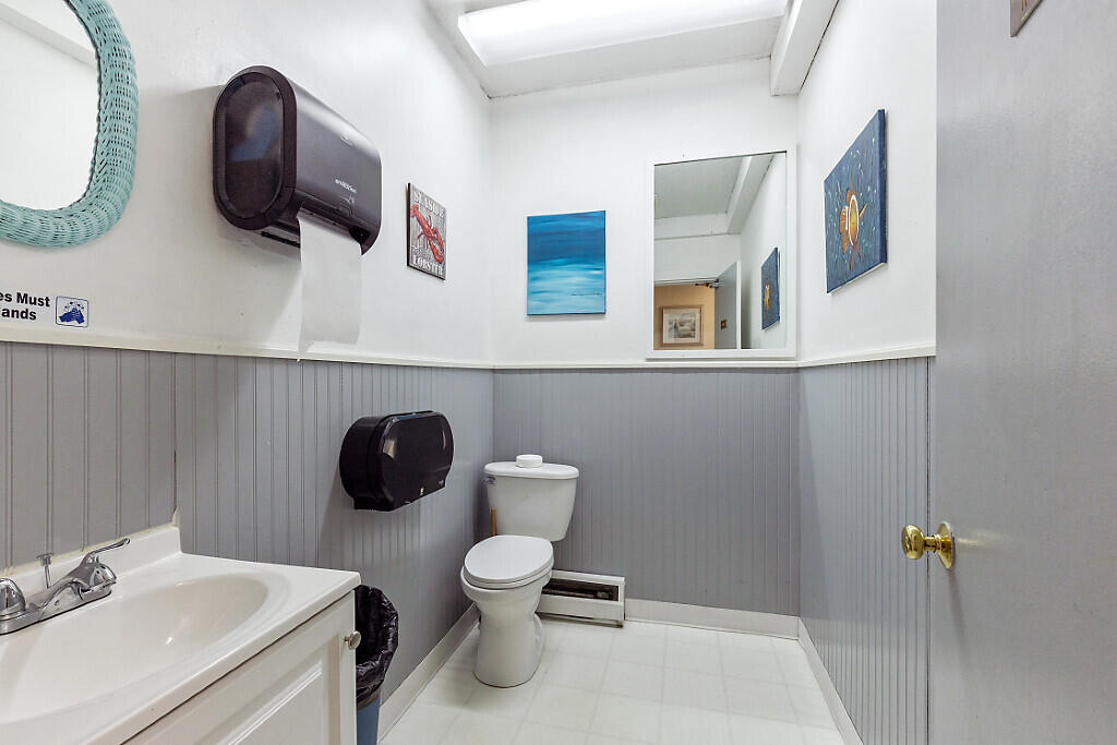 30 Main Street, Belfast, ME, 04915