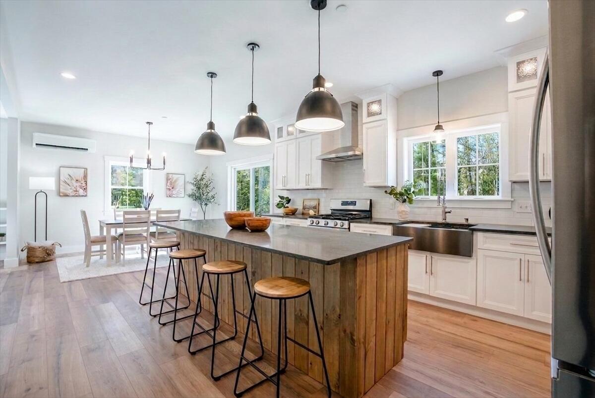 321 Pownal Road, Freeport, ME, 04032