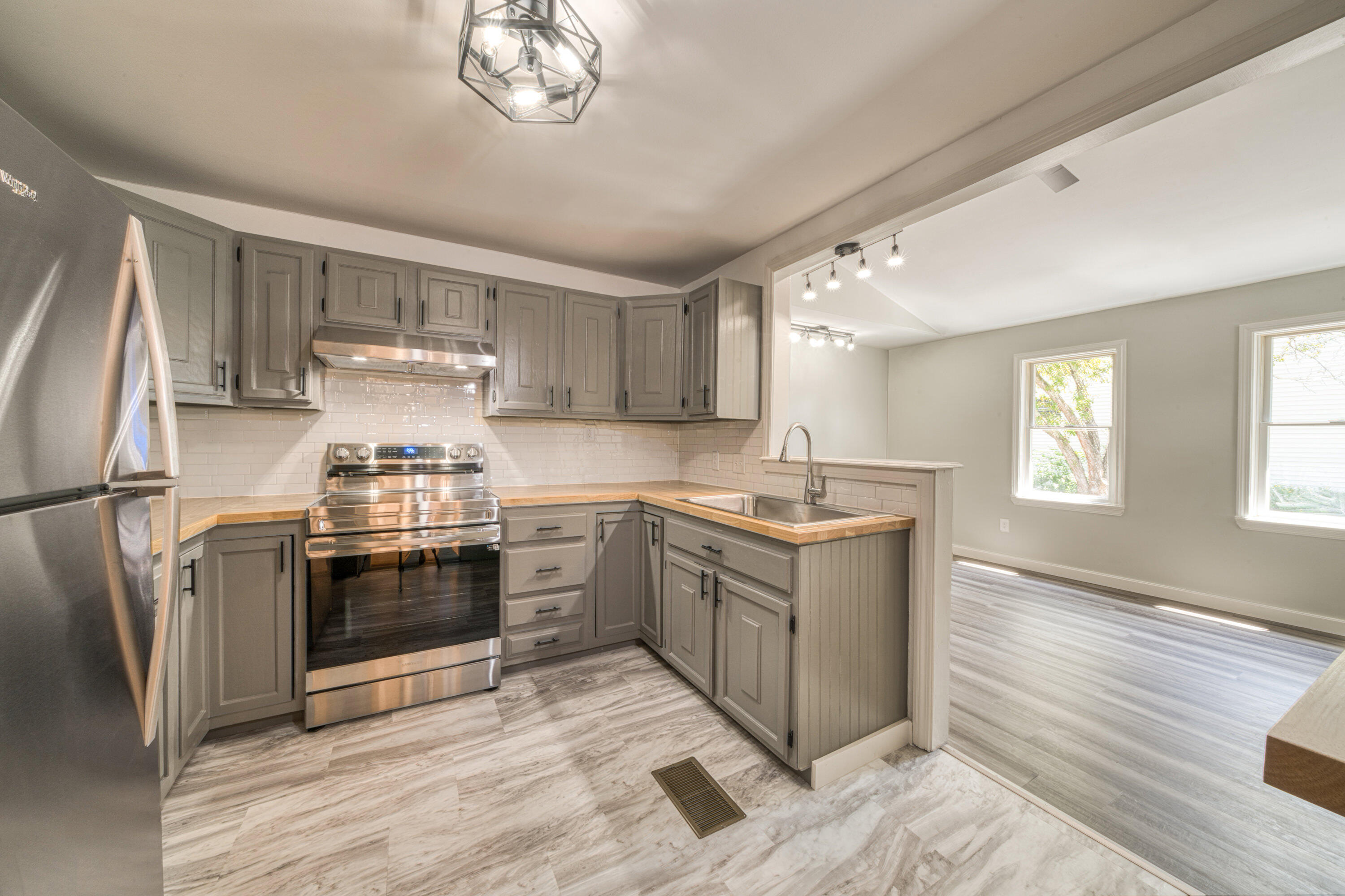 47 Main Road N, Hampden, ME, 04444