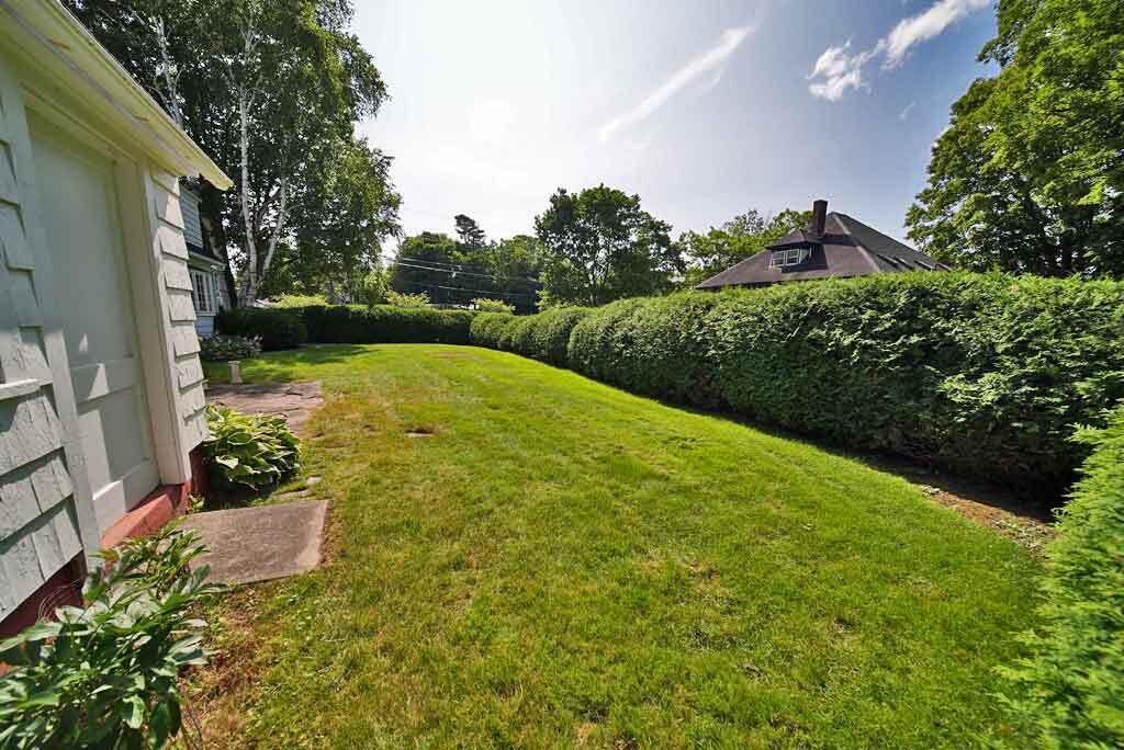 33 Pleasant Street, Houlton, ME, 04730