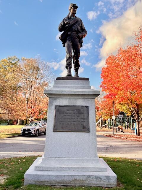 21 Clover Lane UNIT 207, Westbrook, ME, 04098