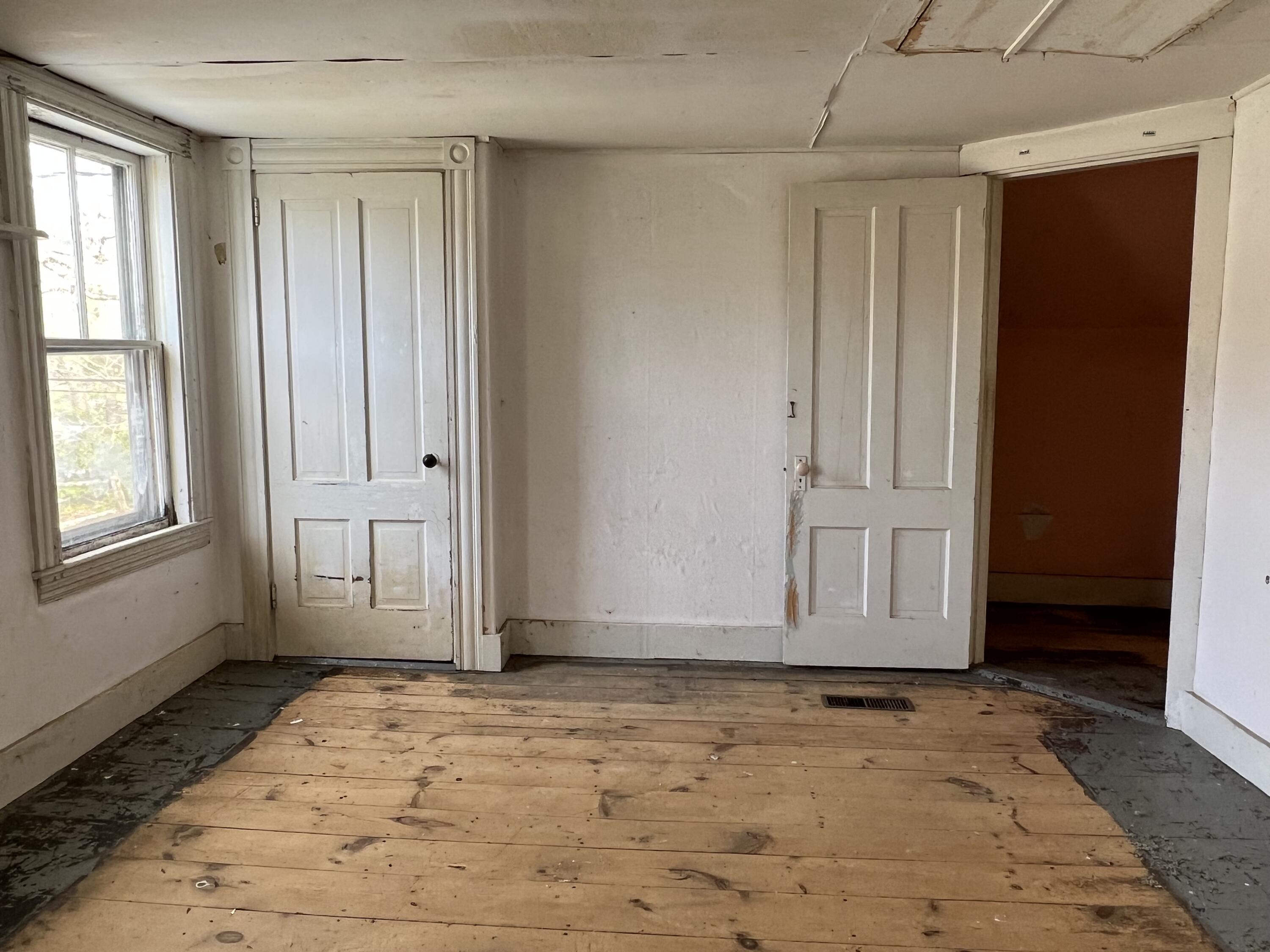 26 S Railroad Street, Roxbury, ME, 04275