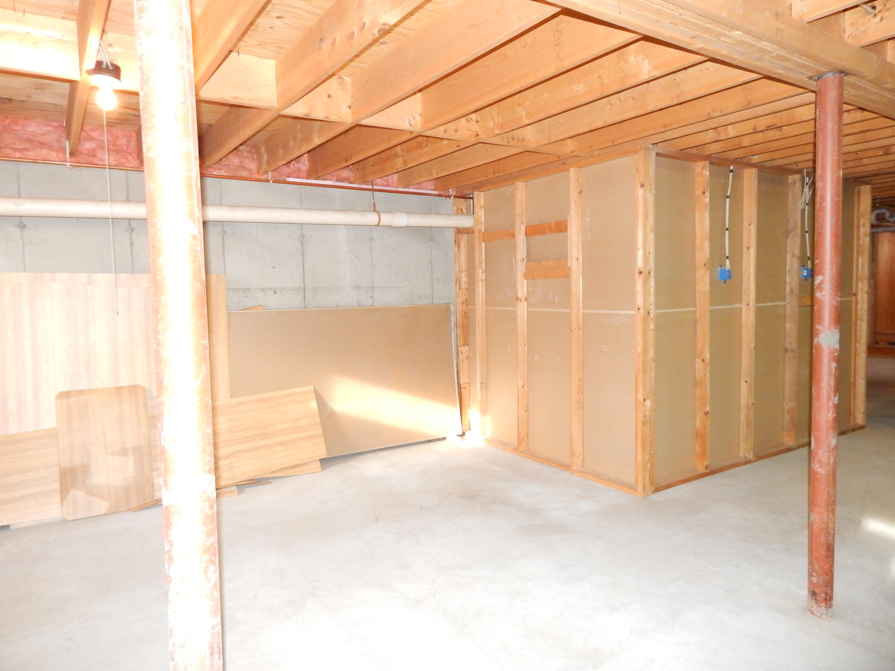 19 Park Street, Paris, ME, 04281