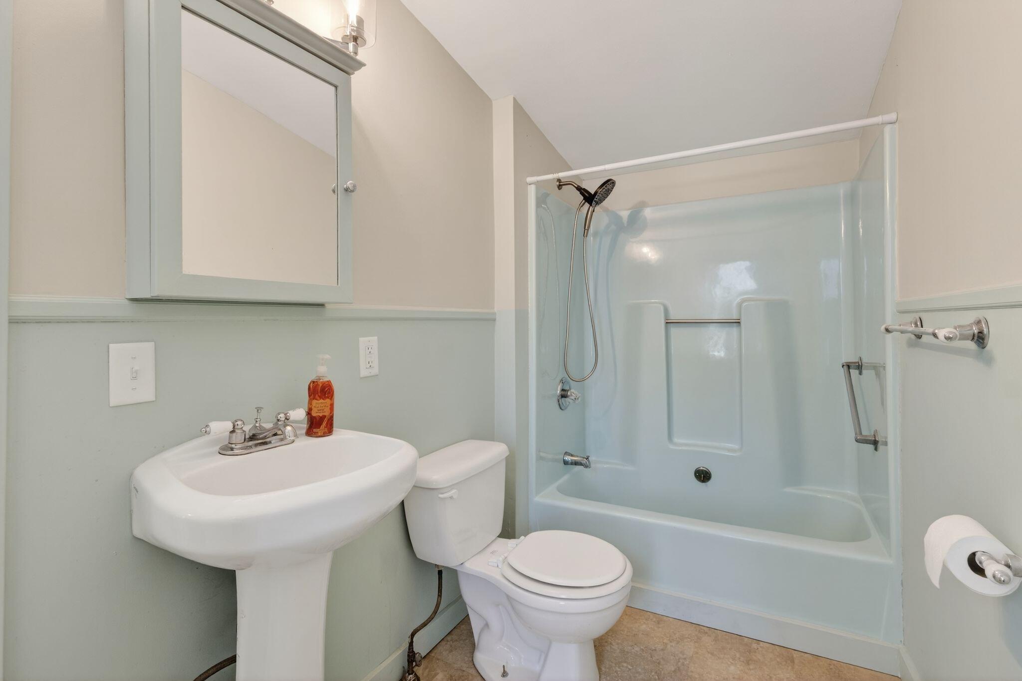 87 Pioneer Avenue, Sanford, ME, 04073