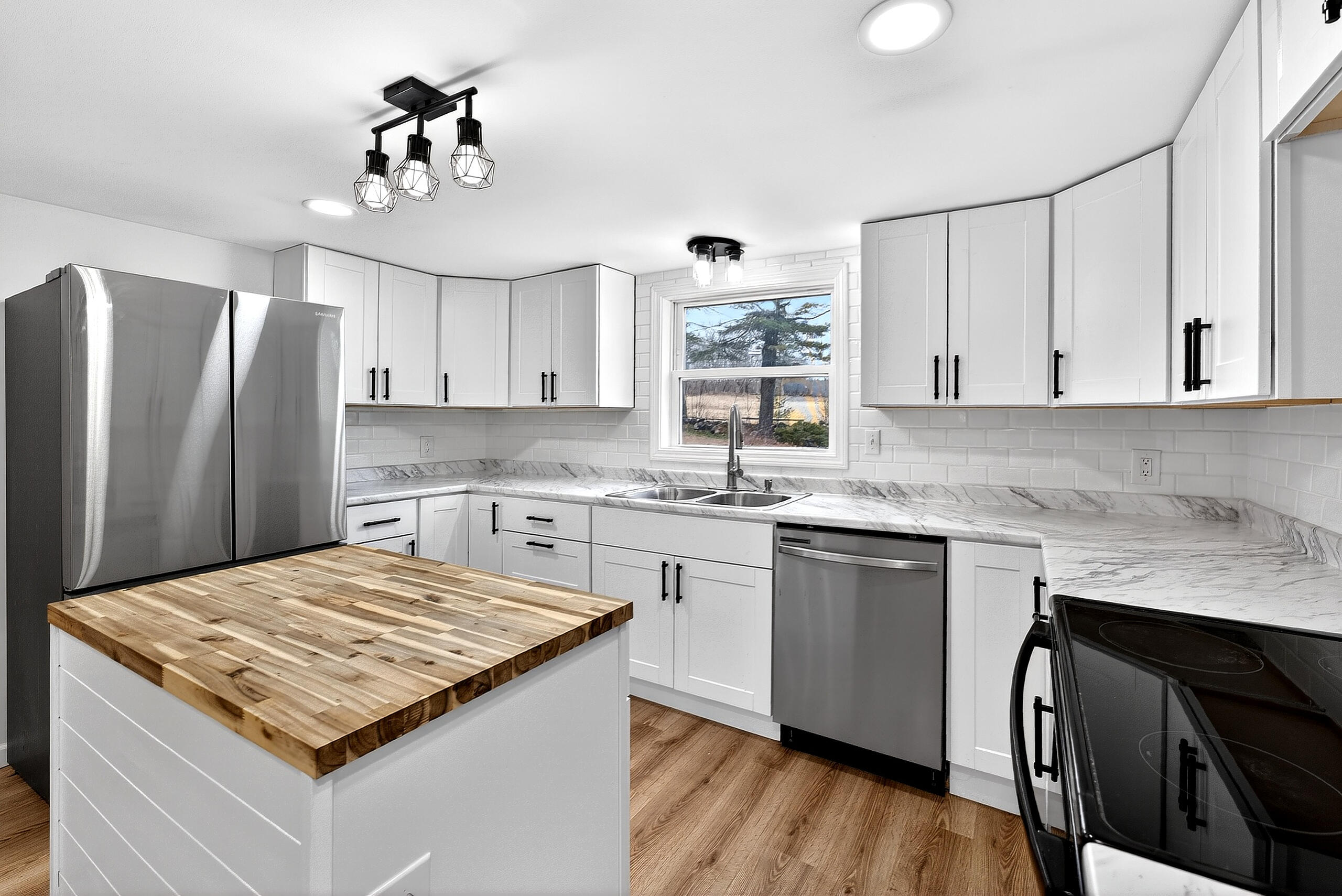 548 North Road, Mount Vernon, ME, 04352