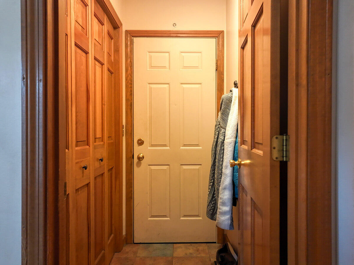 11 Kensington Terrace, Lewiston, ME, 04240