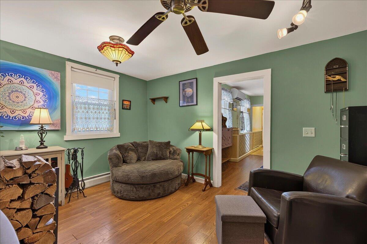 15 Commercial Street, Winterport, ME 04496 10-15 Commercial St