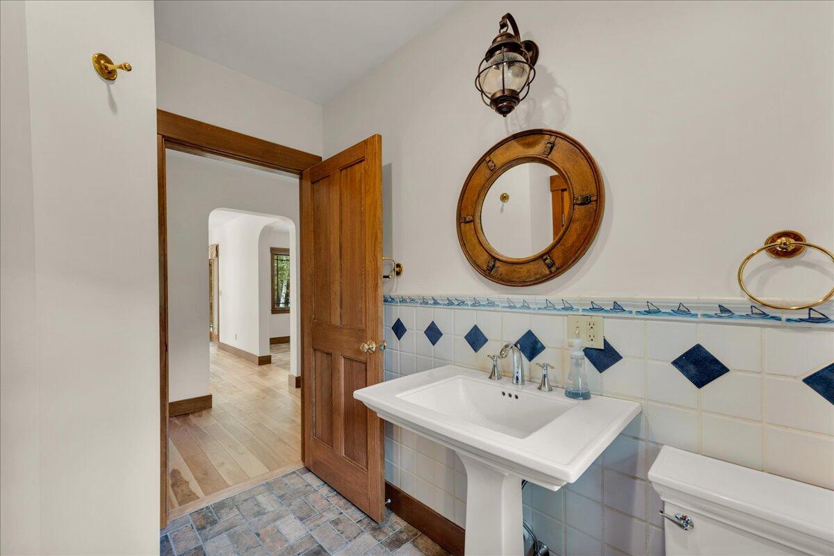 70 Ledgewood Lane, Blue Hill, ME, 04614