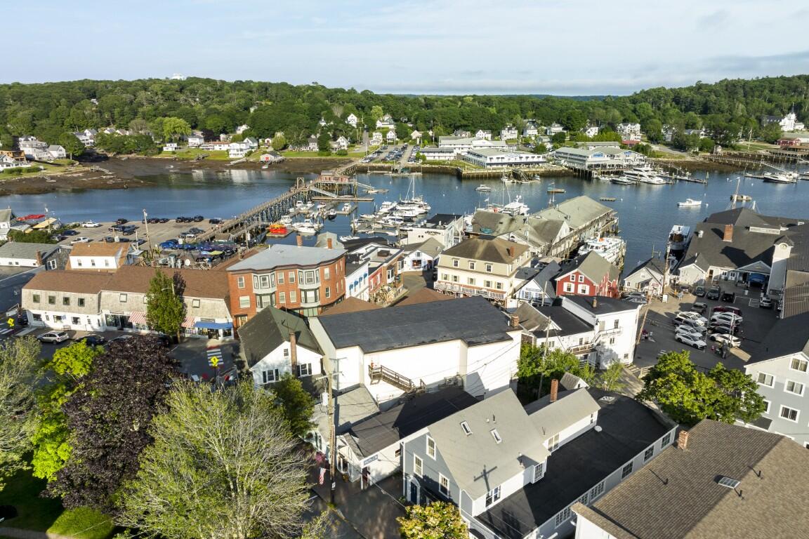 10 Mckown Street, Boothbay Harbor, ME, 04538