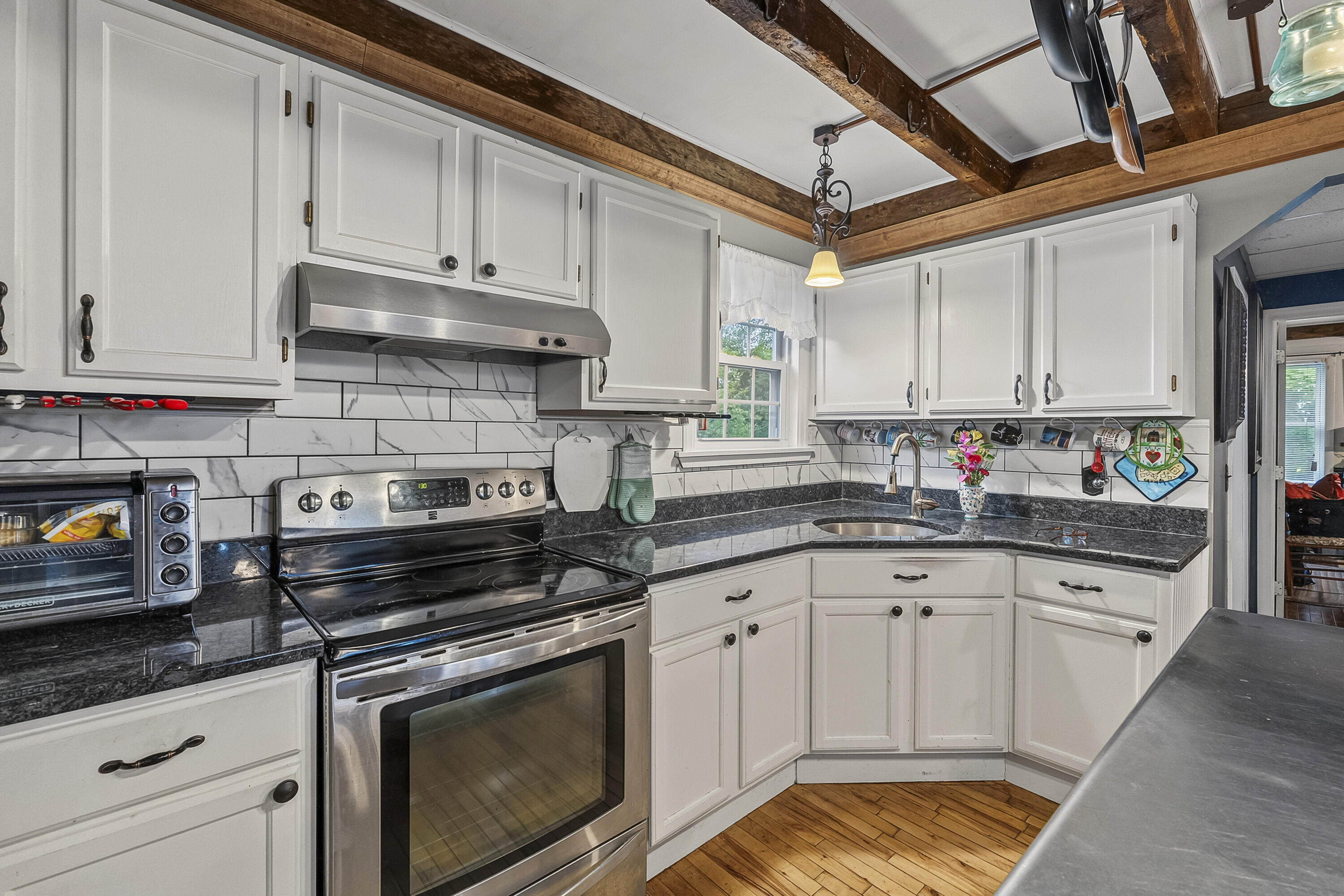 313 Portland Street, Berwick, ME 03901 Kitchen