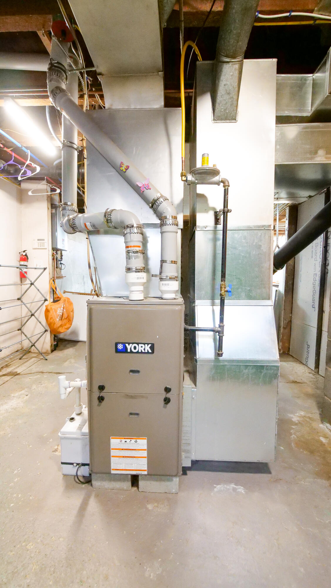 16 Gardner Road, Orono, ME, 04473